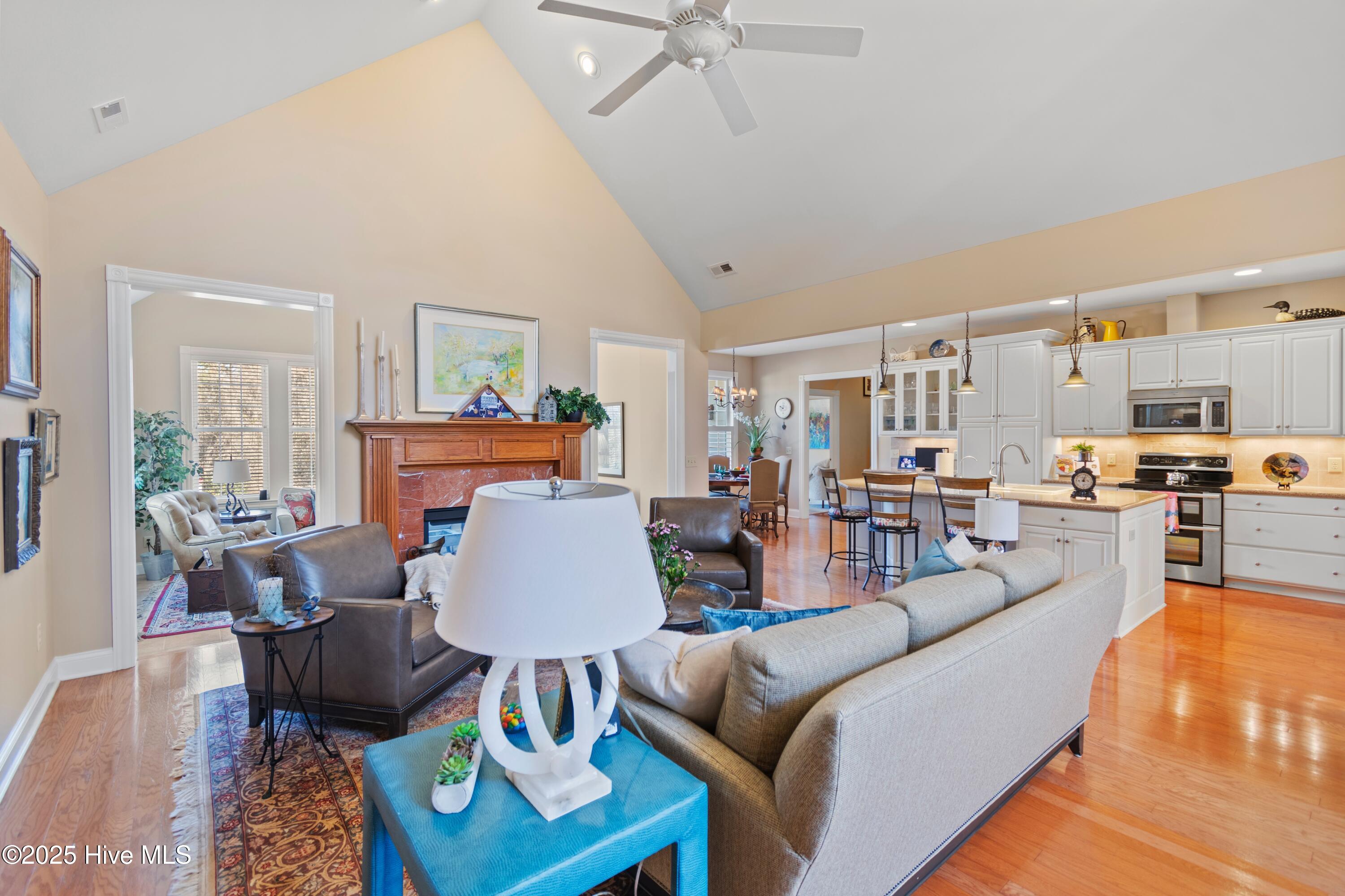 3707 Wingfoot Drive