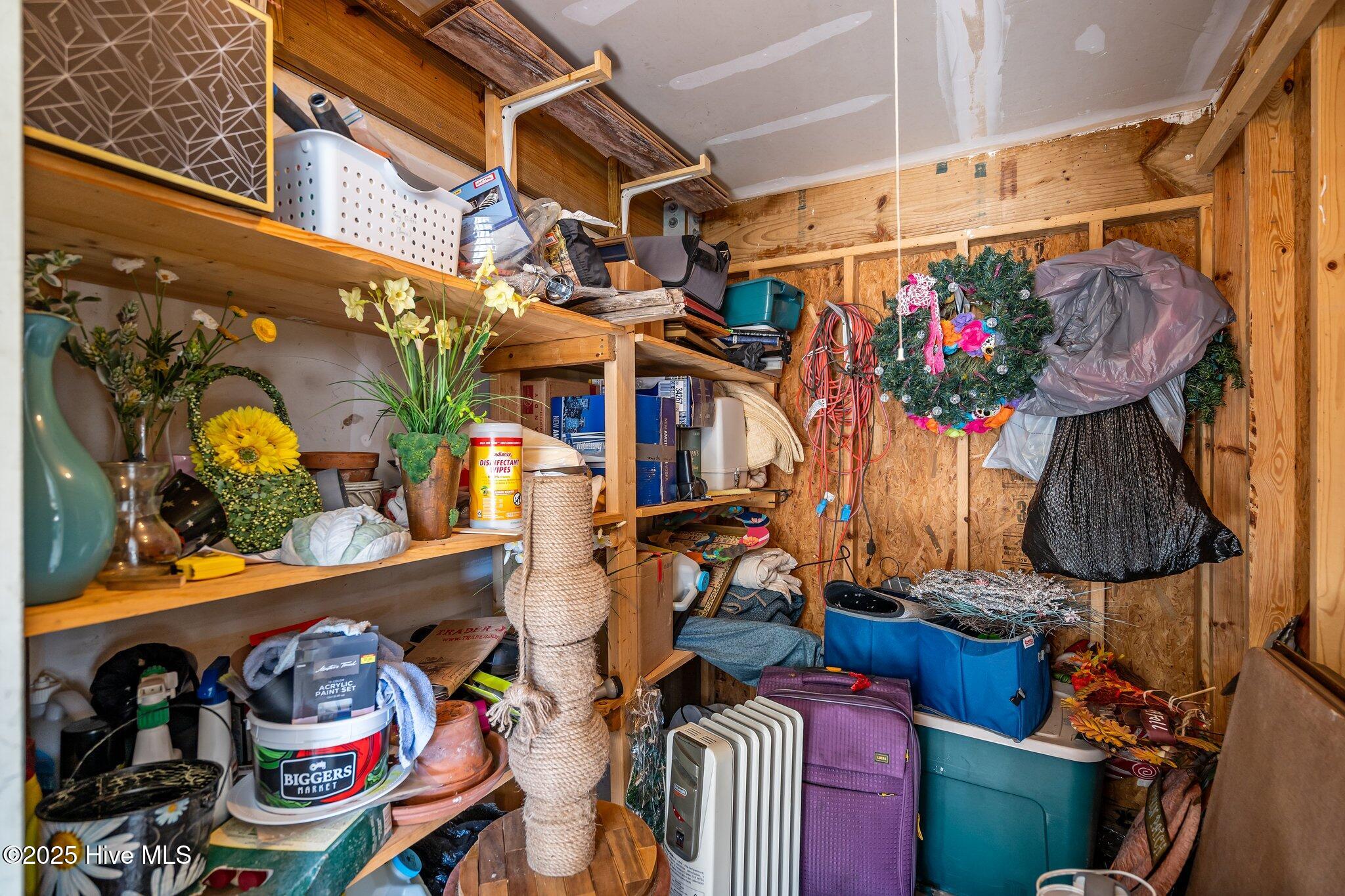 205 S Fifth Avenue, B