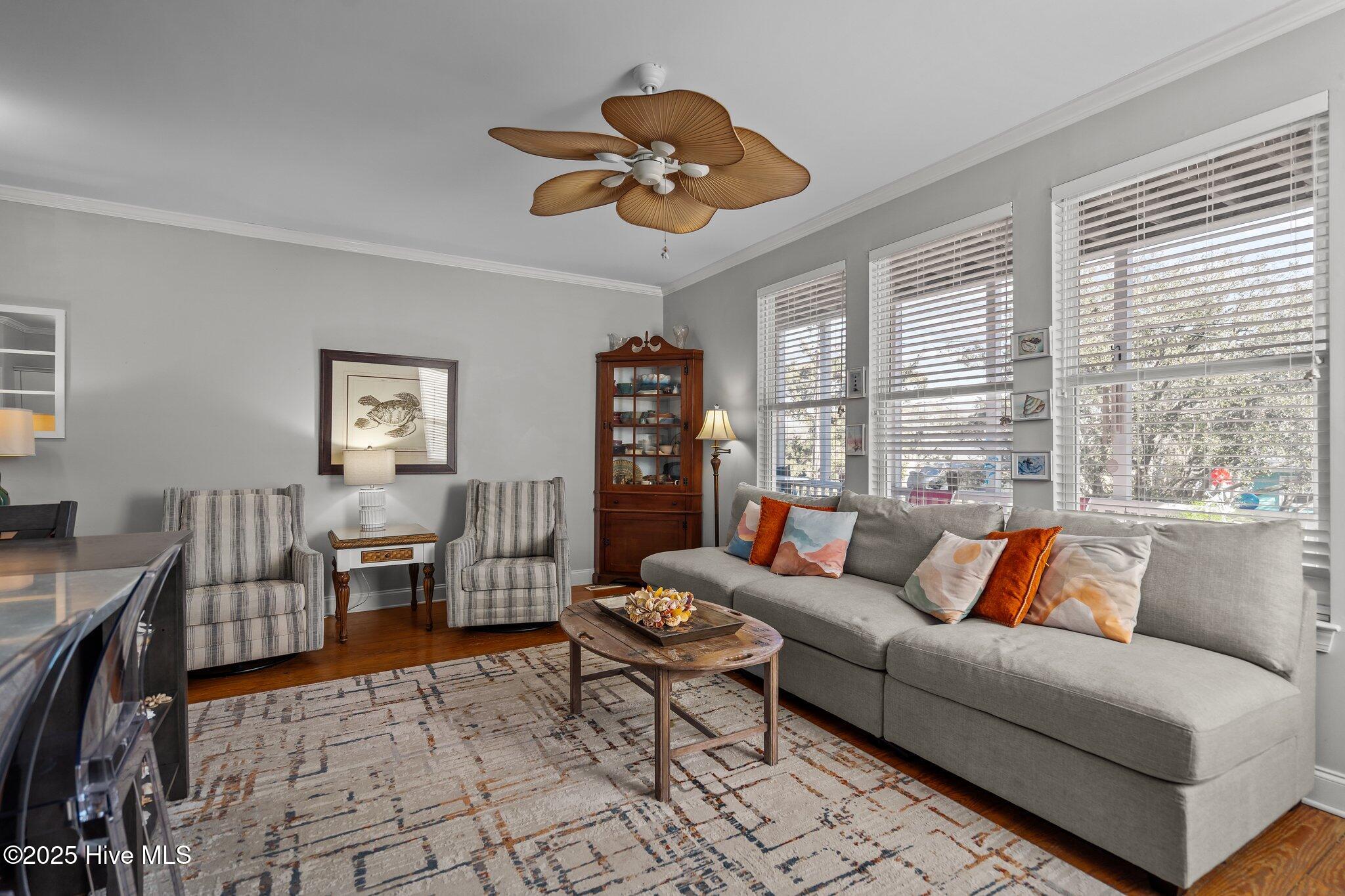 205 S Fifth Avenue, B