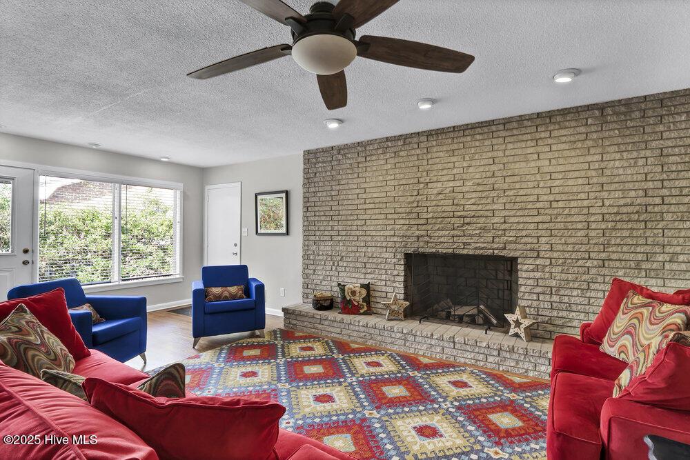 3846 Sweetbriar Road