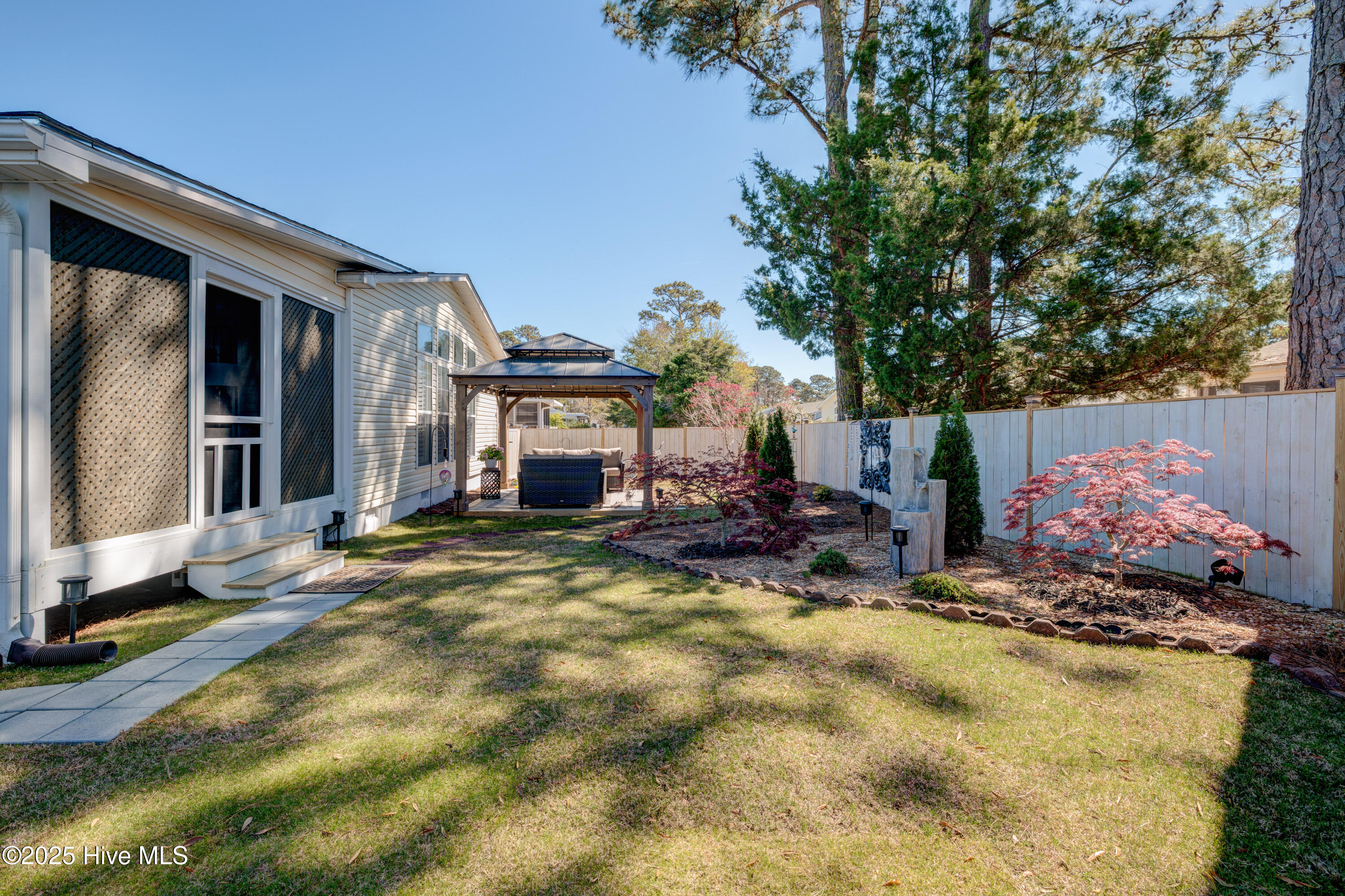 501 Capeside Drive