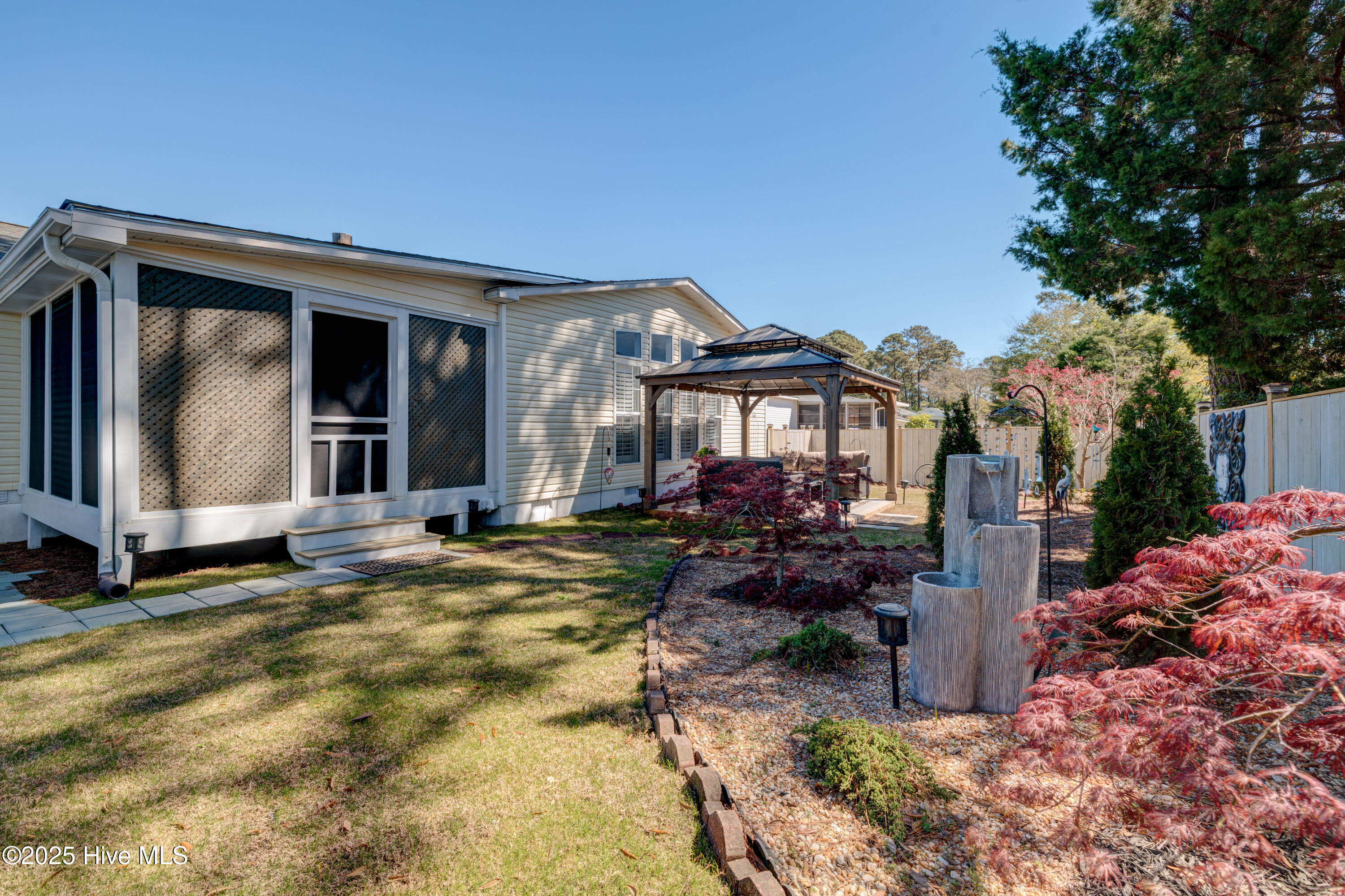 501 Capeside Drive