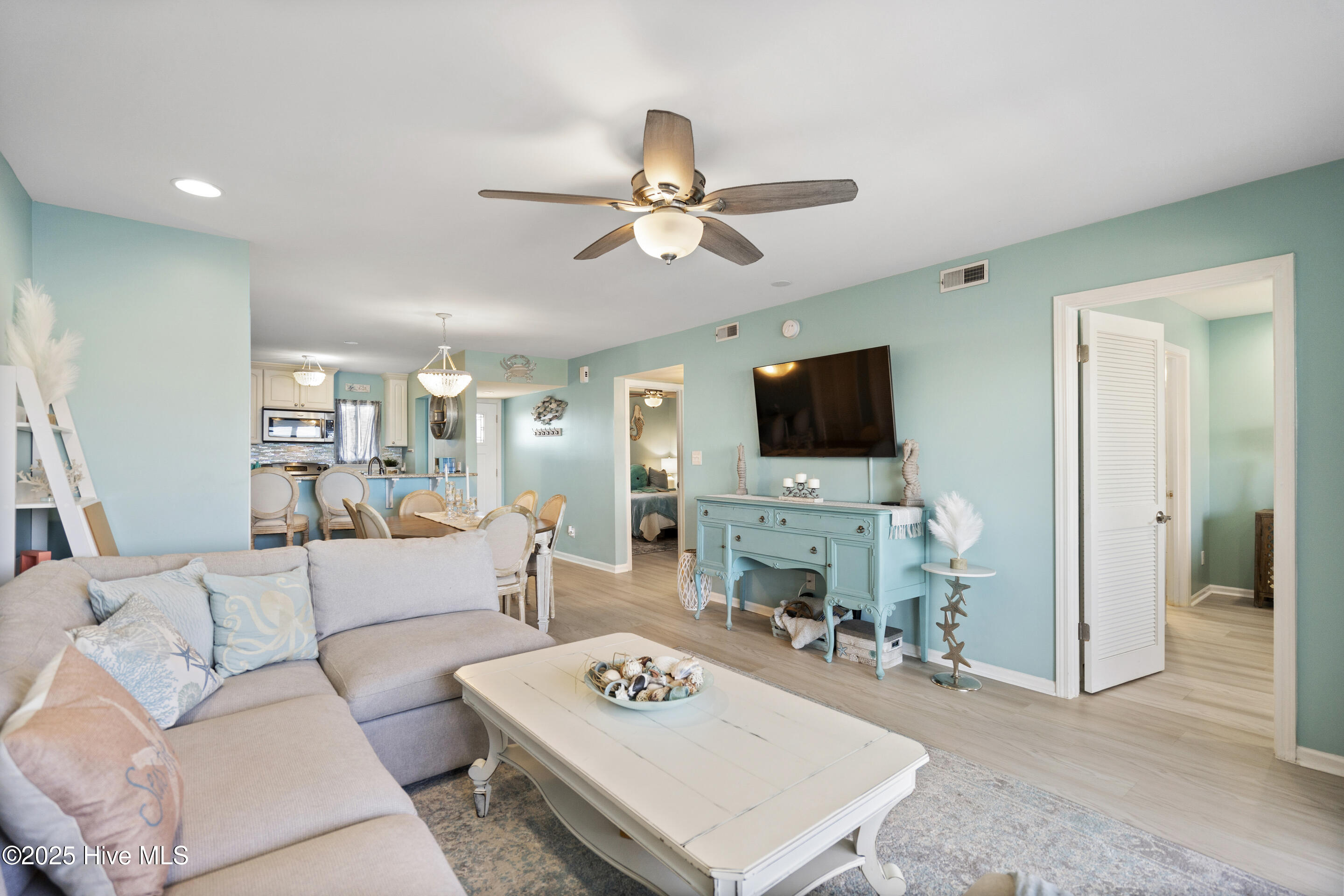 709 Canal Drive Apt 2b