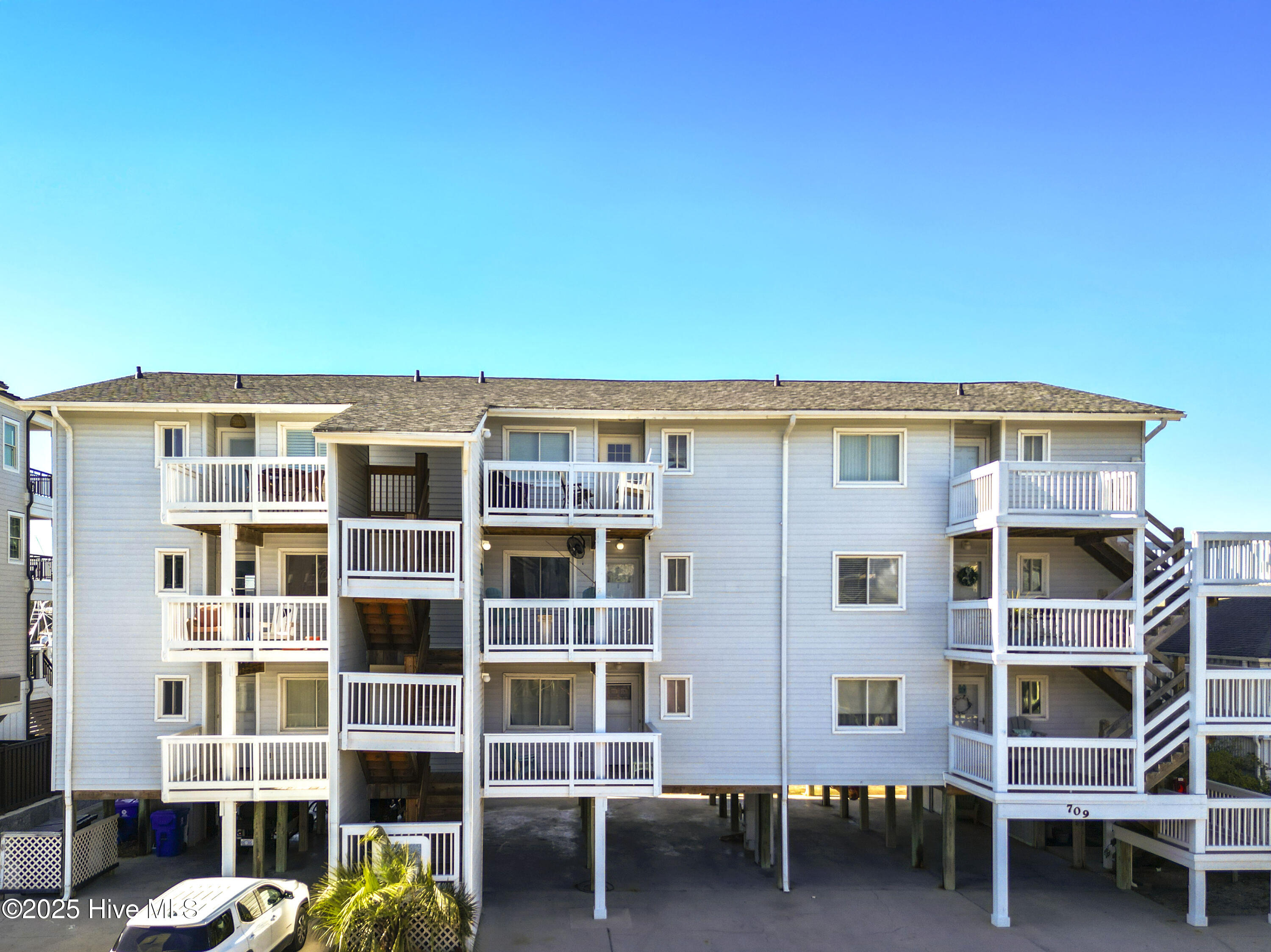 709 Canal Drive Apt 2b