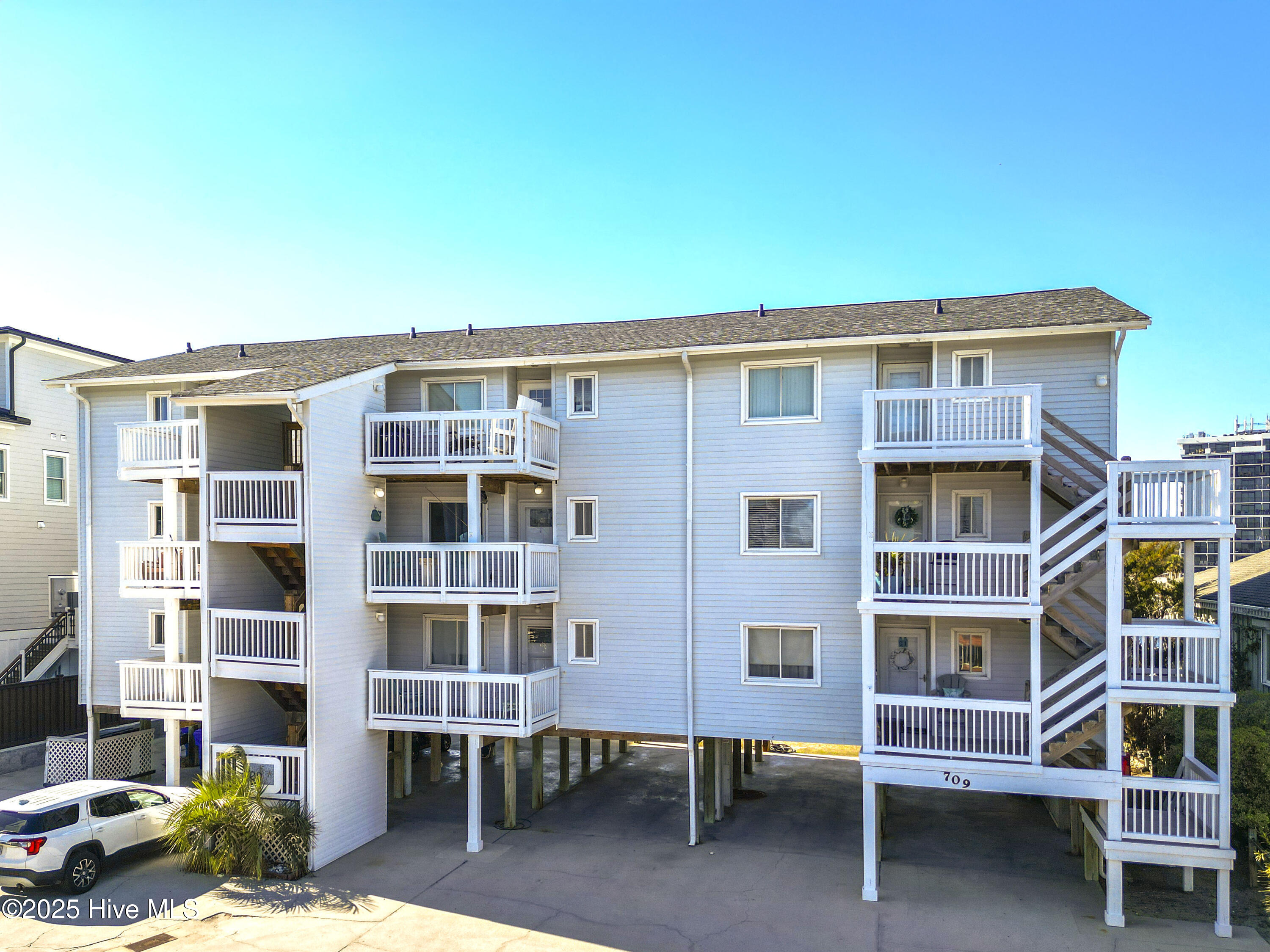 709 Canal Drive Apt 2b