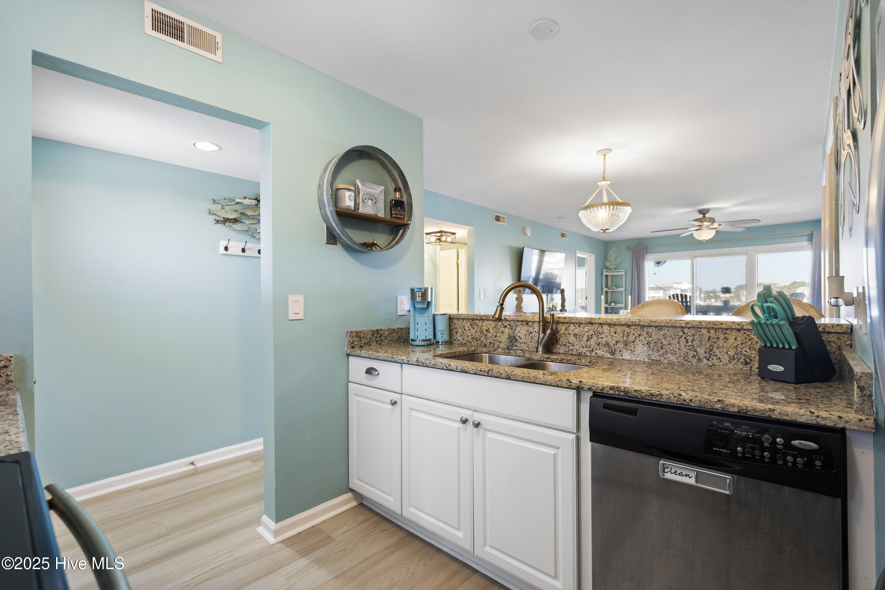709 Canal Drive Apt 2b