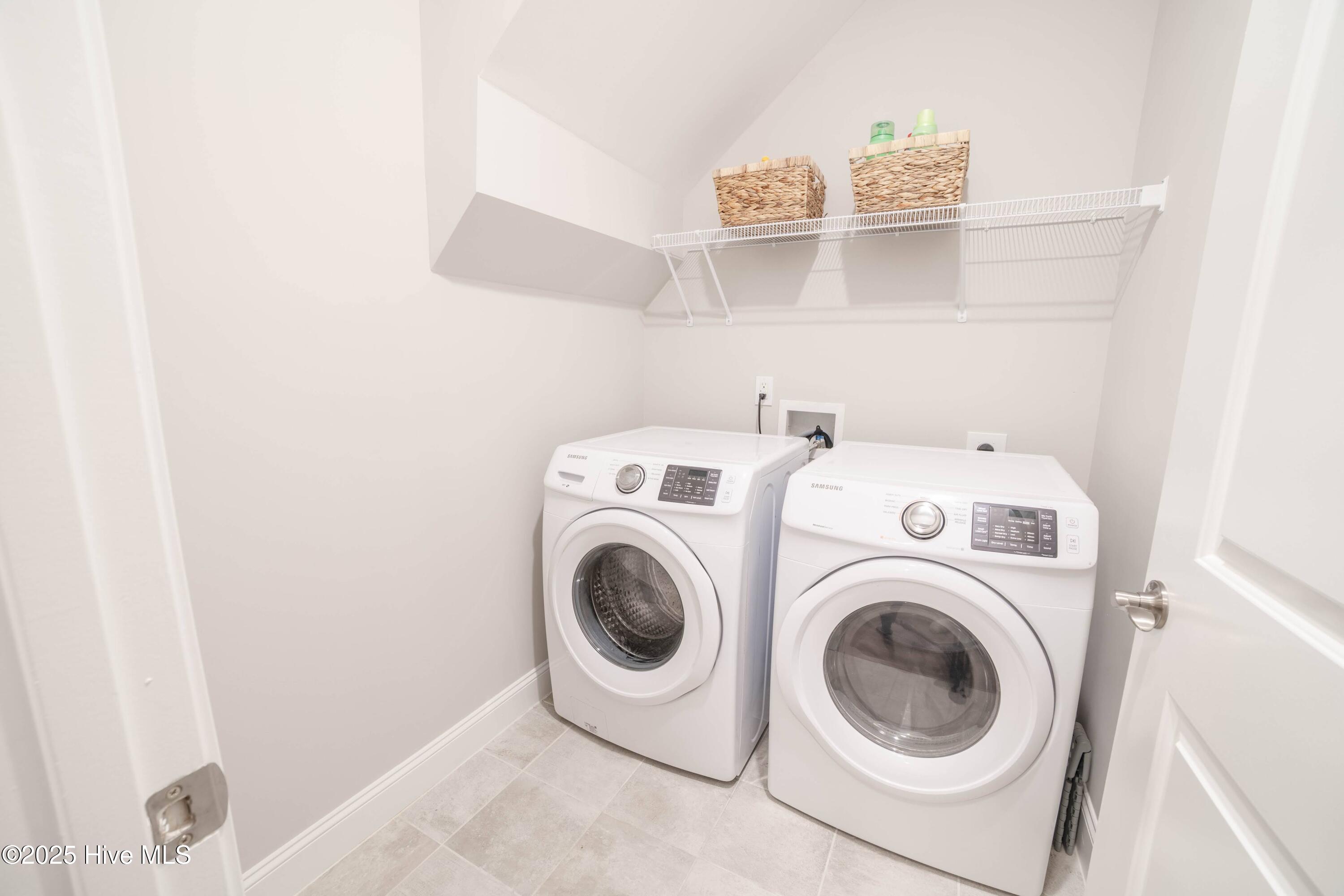 2109 Blue Bonnet Circle