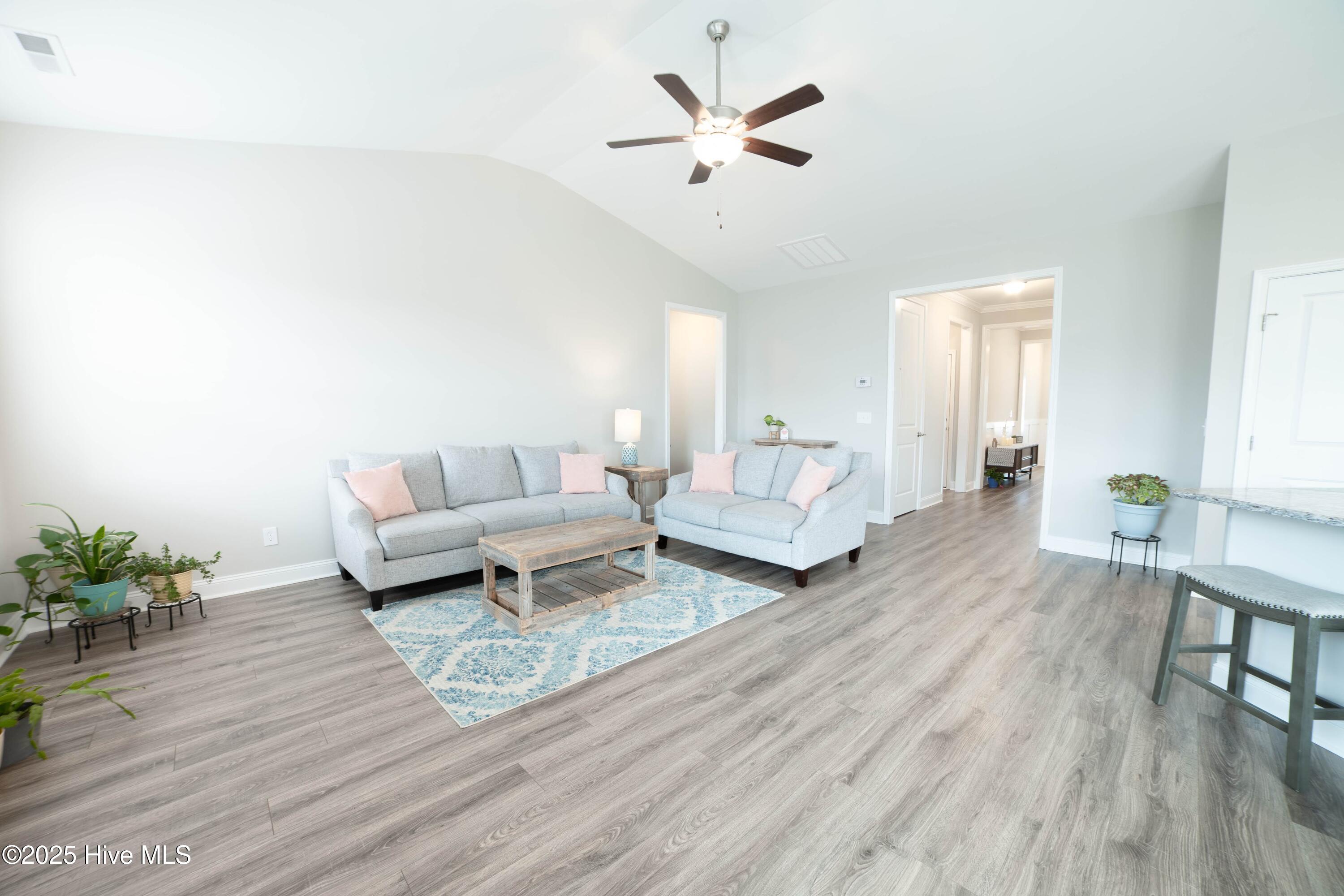 2109 Blue Bonnet Circle