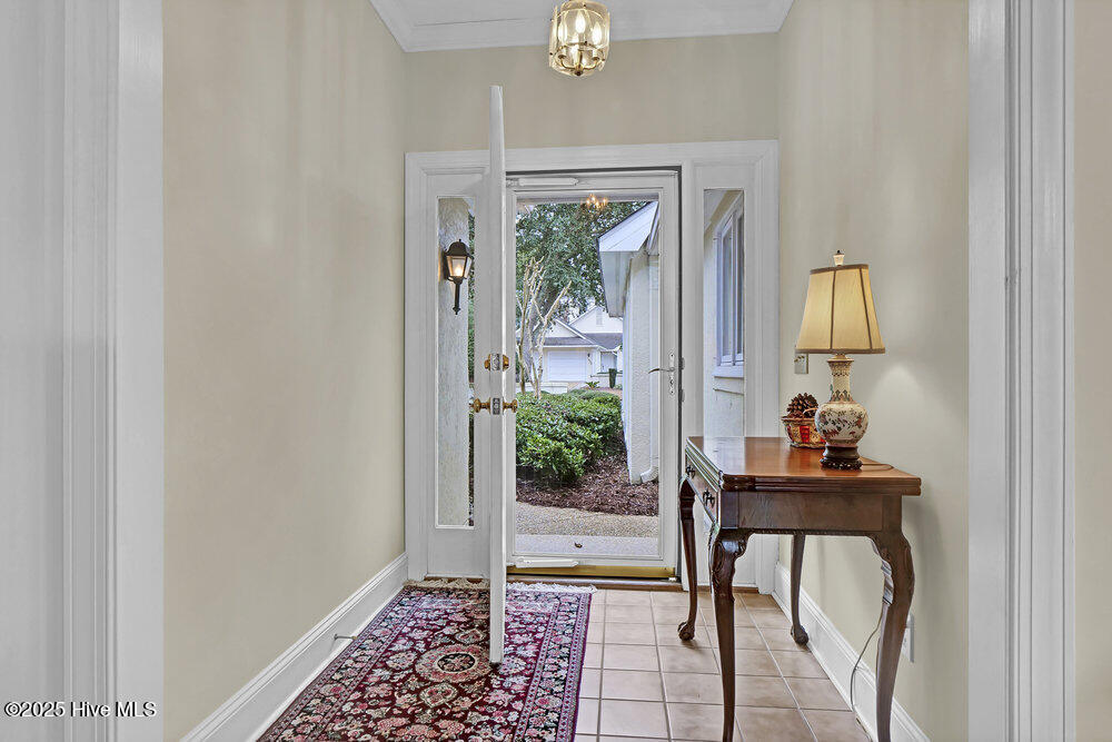 1821 Glen Eagles Lane