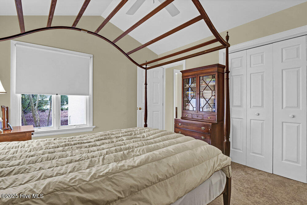 1821 Glen Eagles Lane