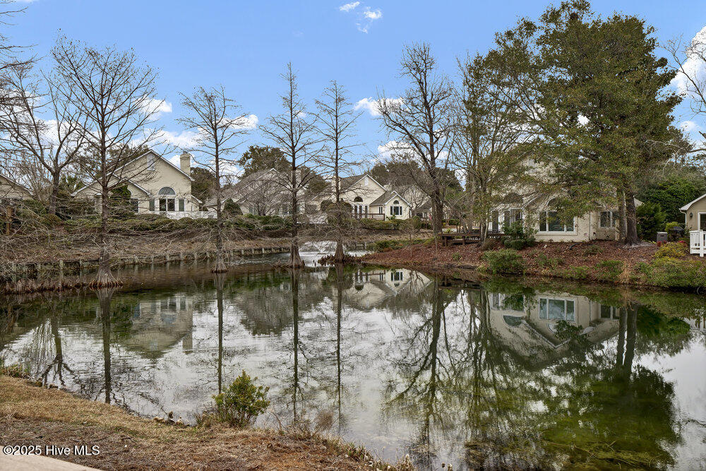 1821 Glen Eagles Lane