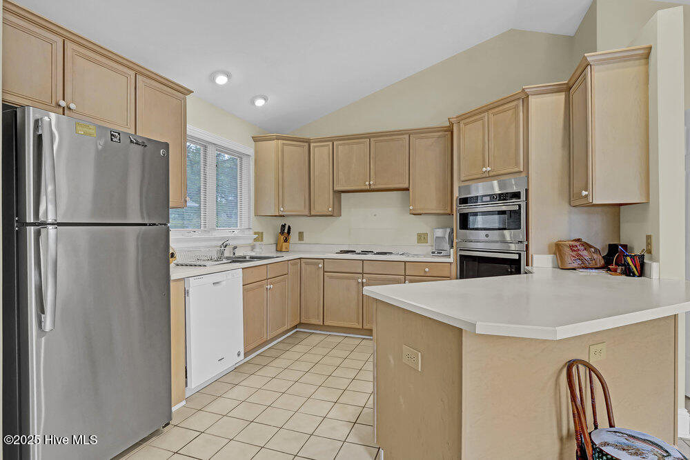 1821 Glen Eagles Lane