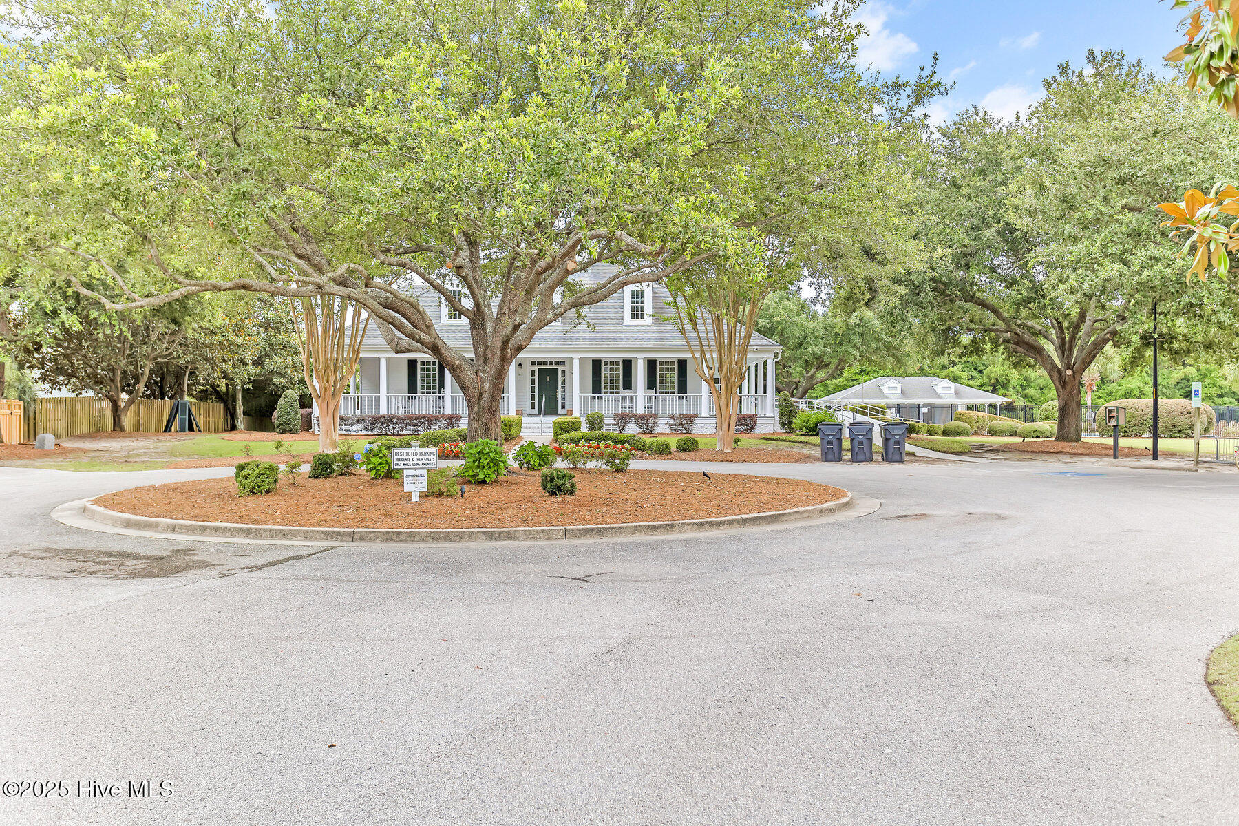 8902 Breadon Court
