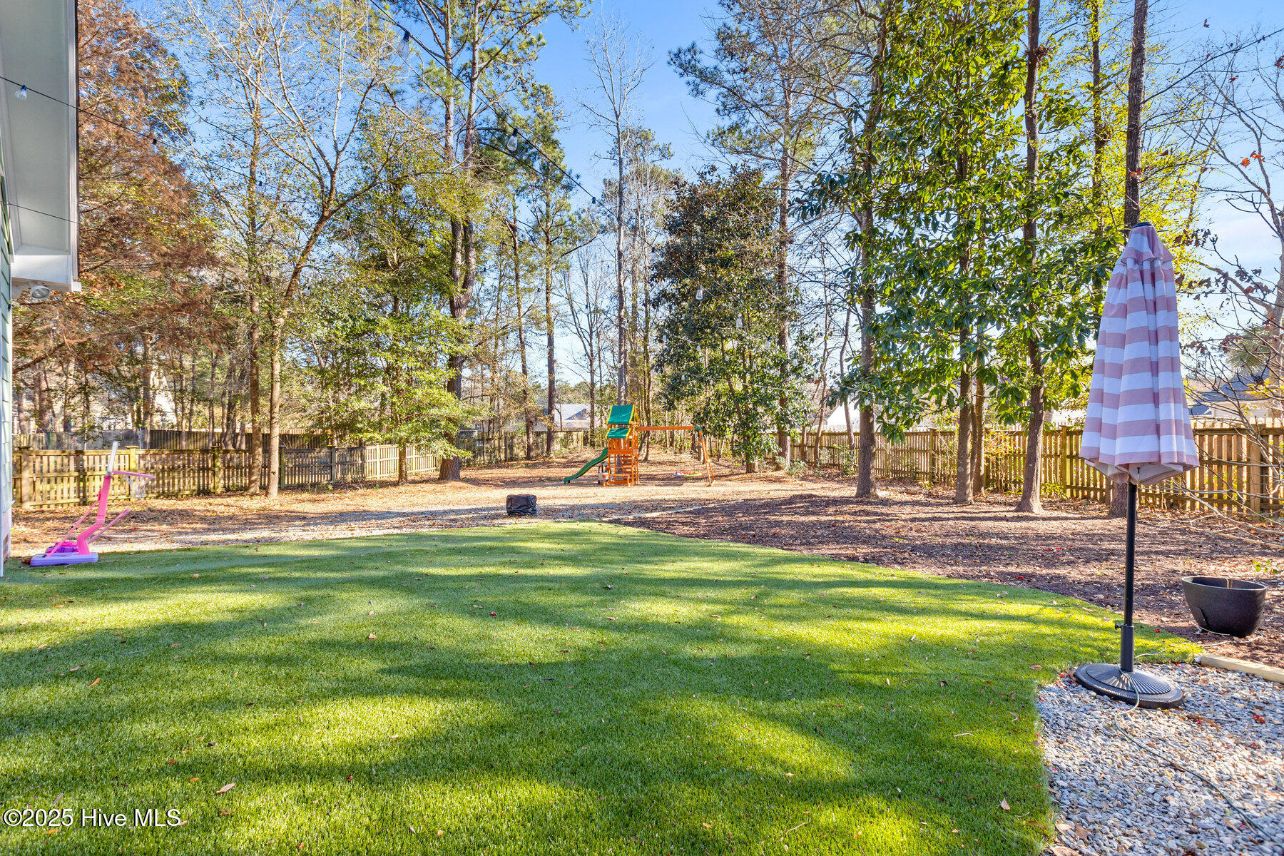 8902 Breadon Court