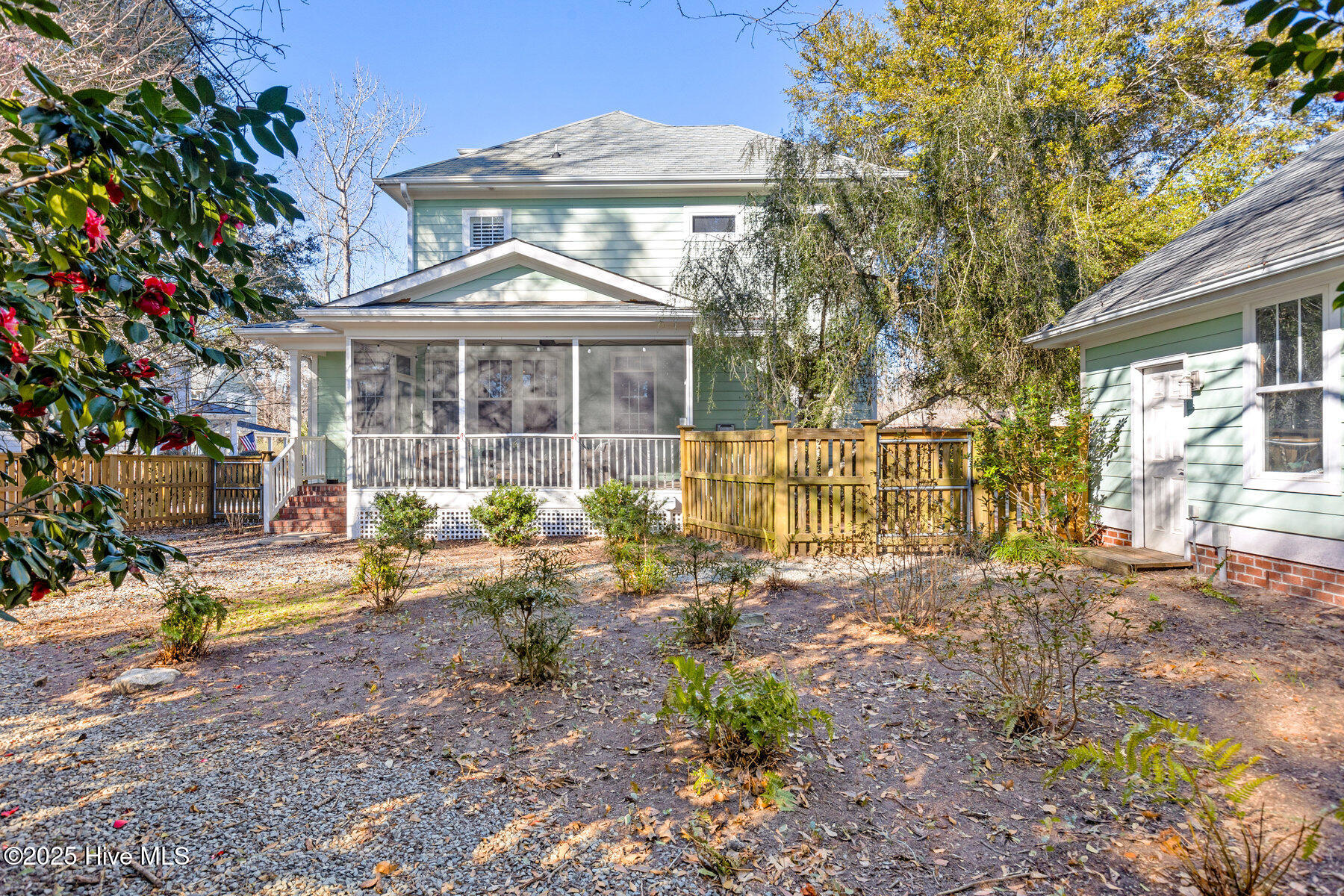 8902 Breadon Court