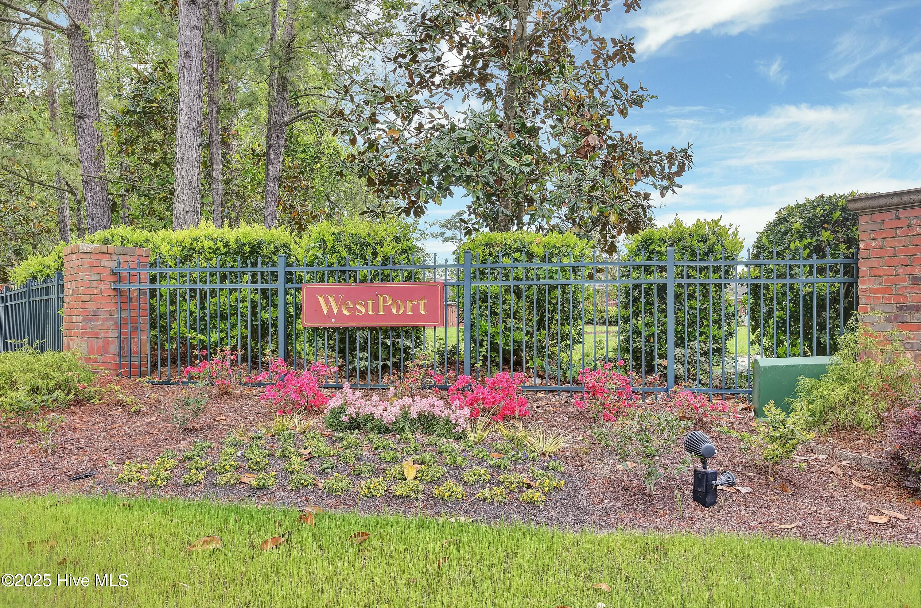 1213 Willowgreen Court