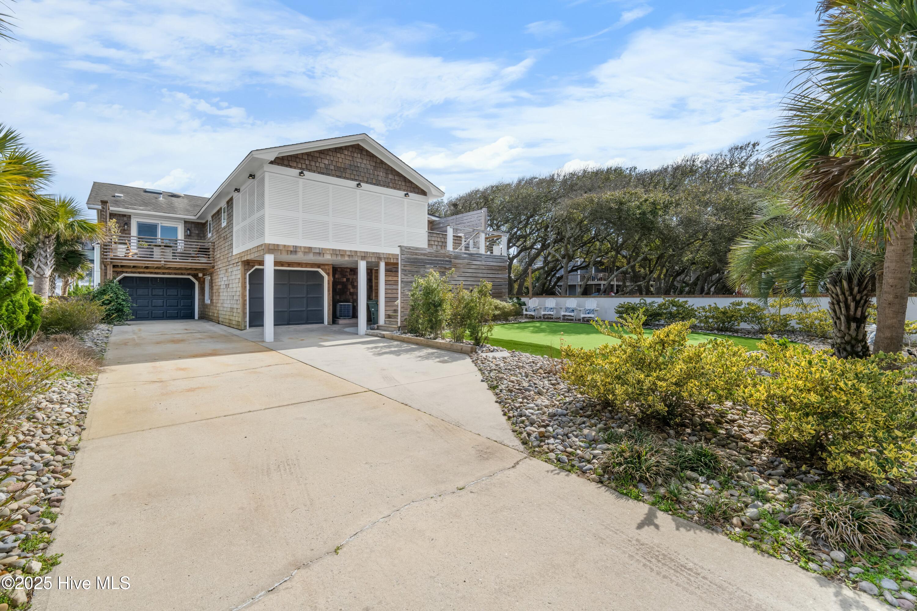 1016 Fort Fisher Boulevard S