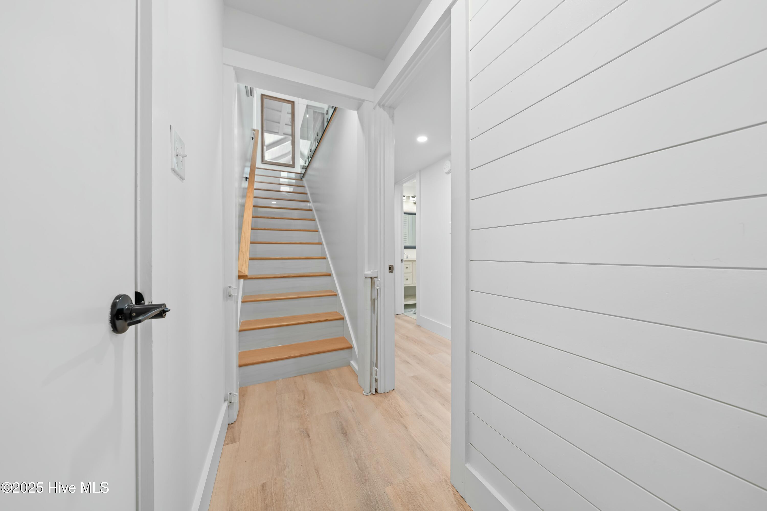 1016 Fort Fisher Boulevard S