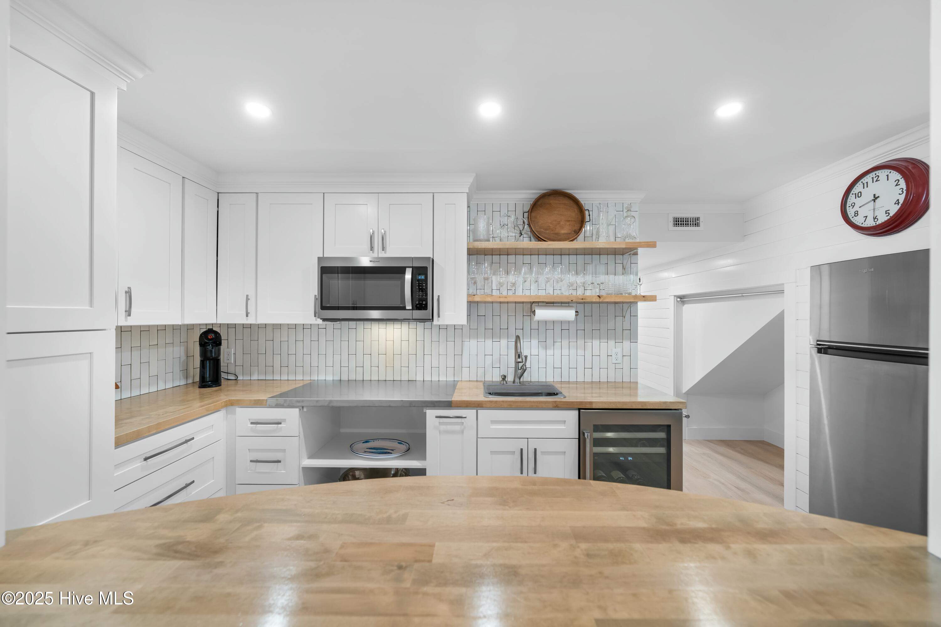 1016 Fort Fisher Boulevard S