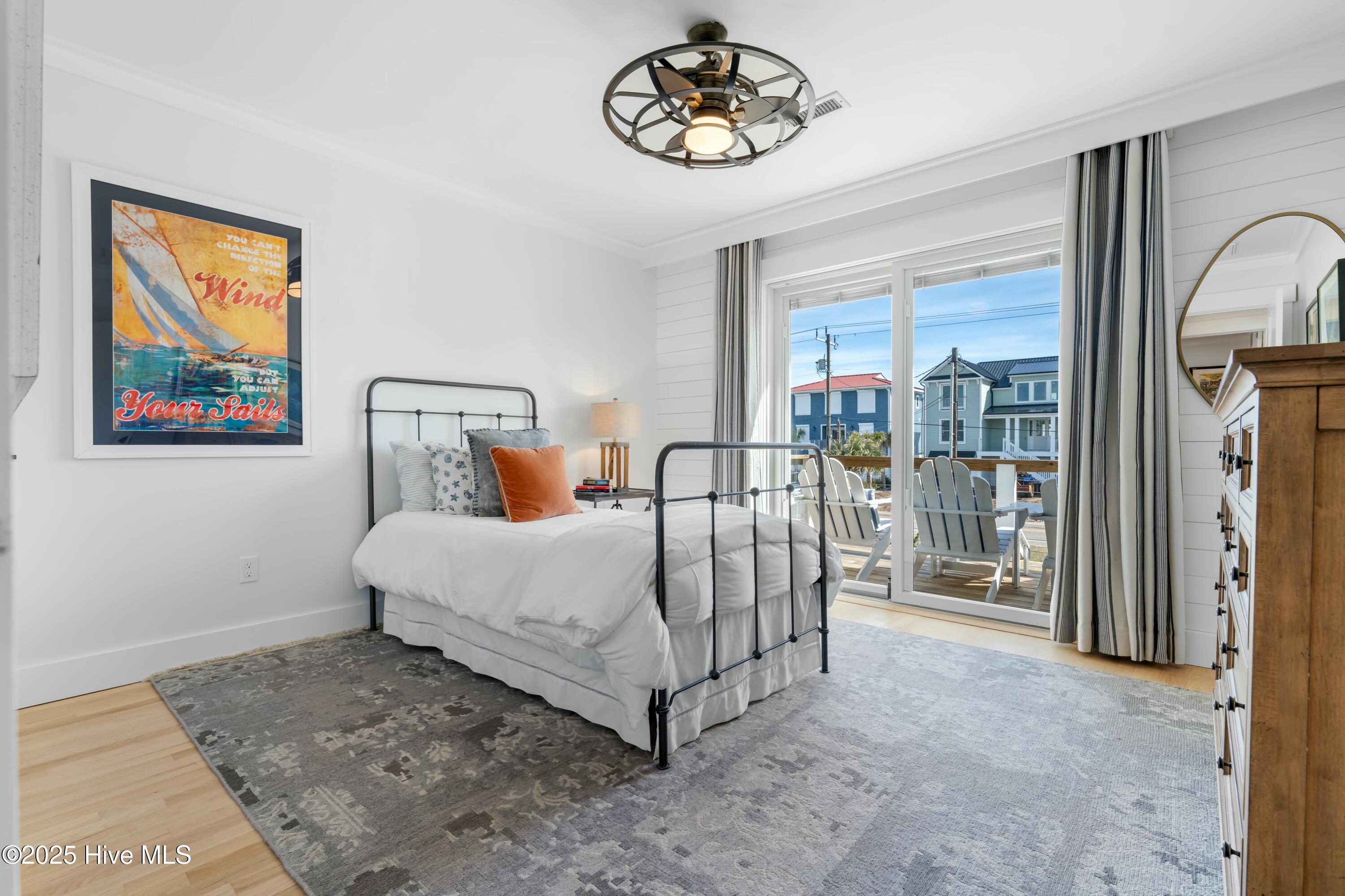 1016 Fort Fisher Boulevard S