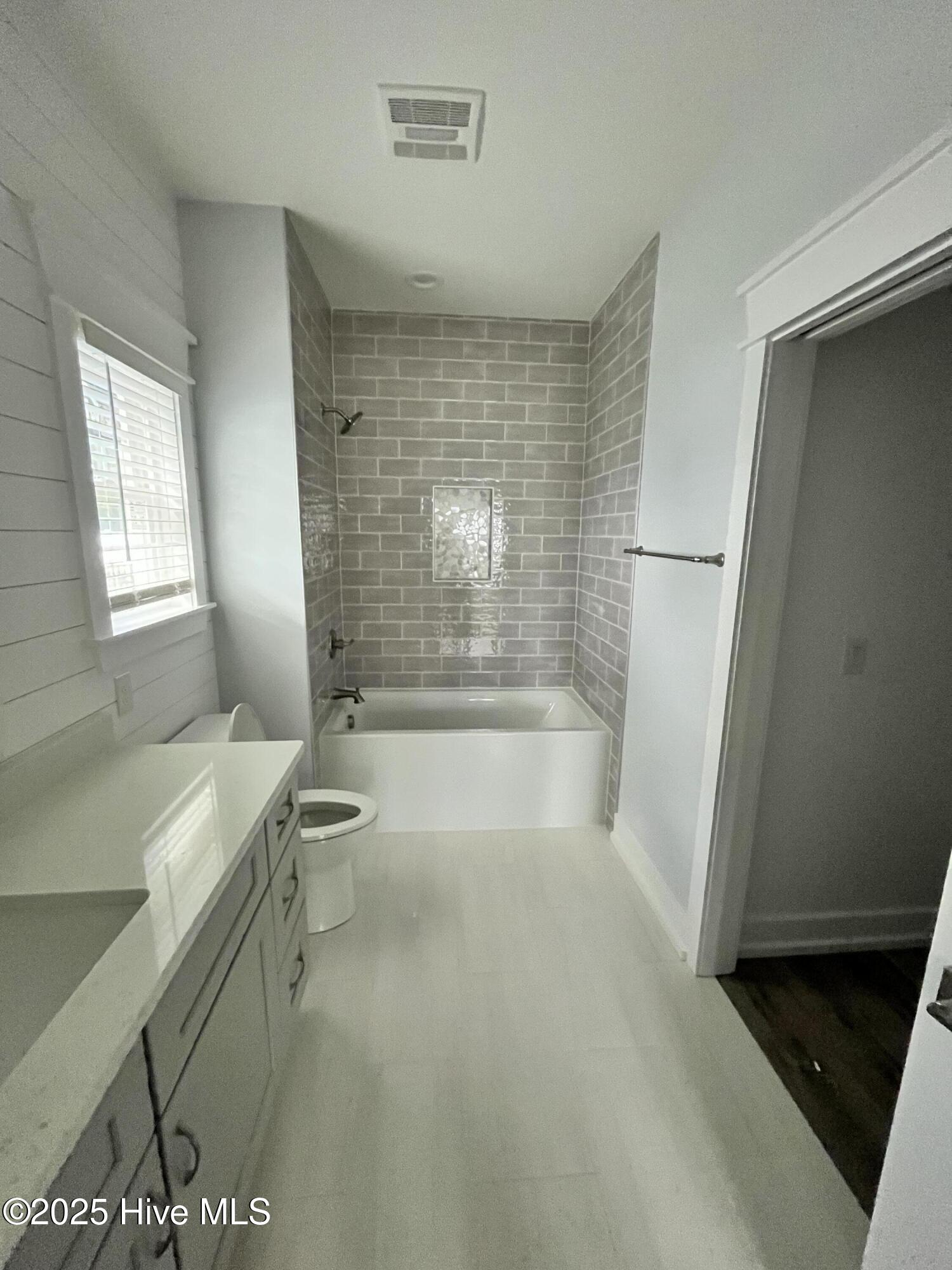 442 Raven Glen Drive