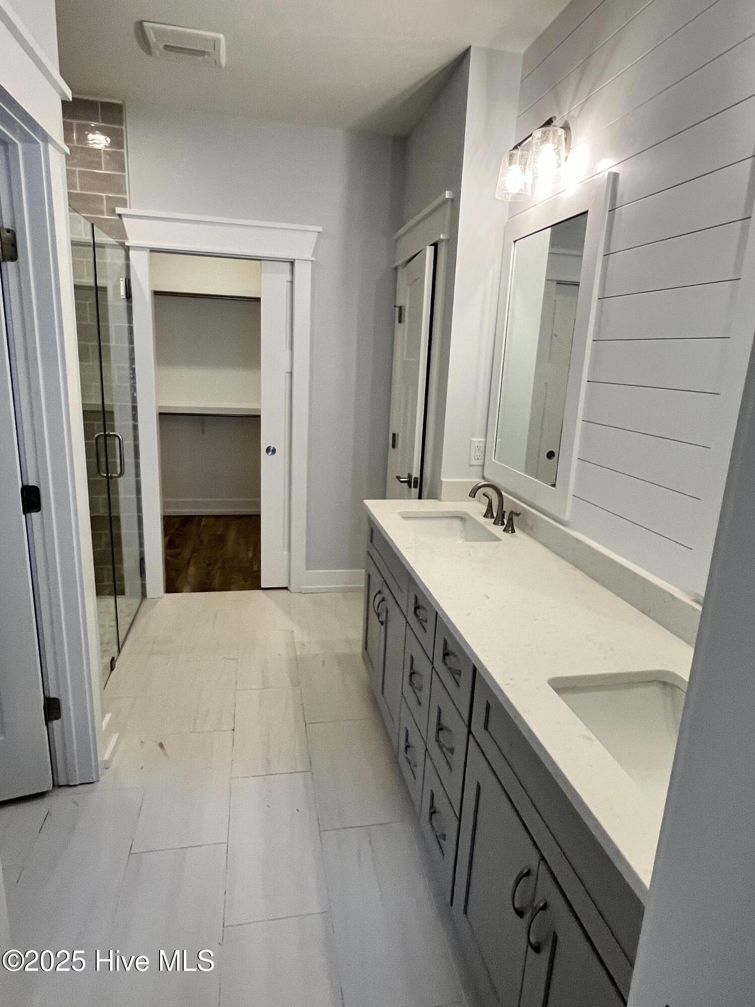 442 Raven Glen Drive