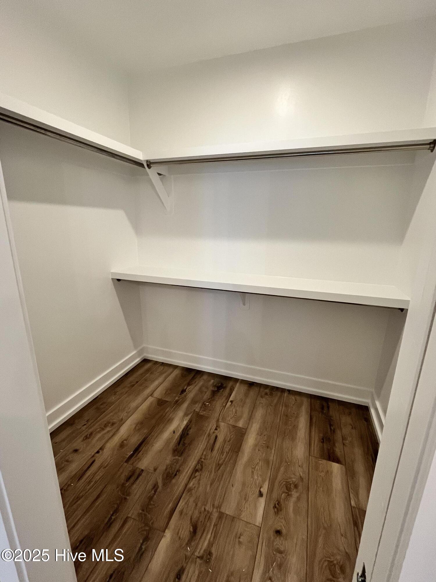 442 Raven Glen Drive