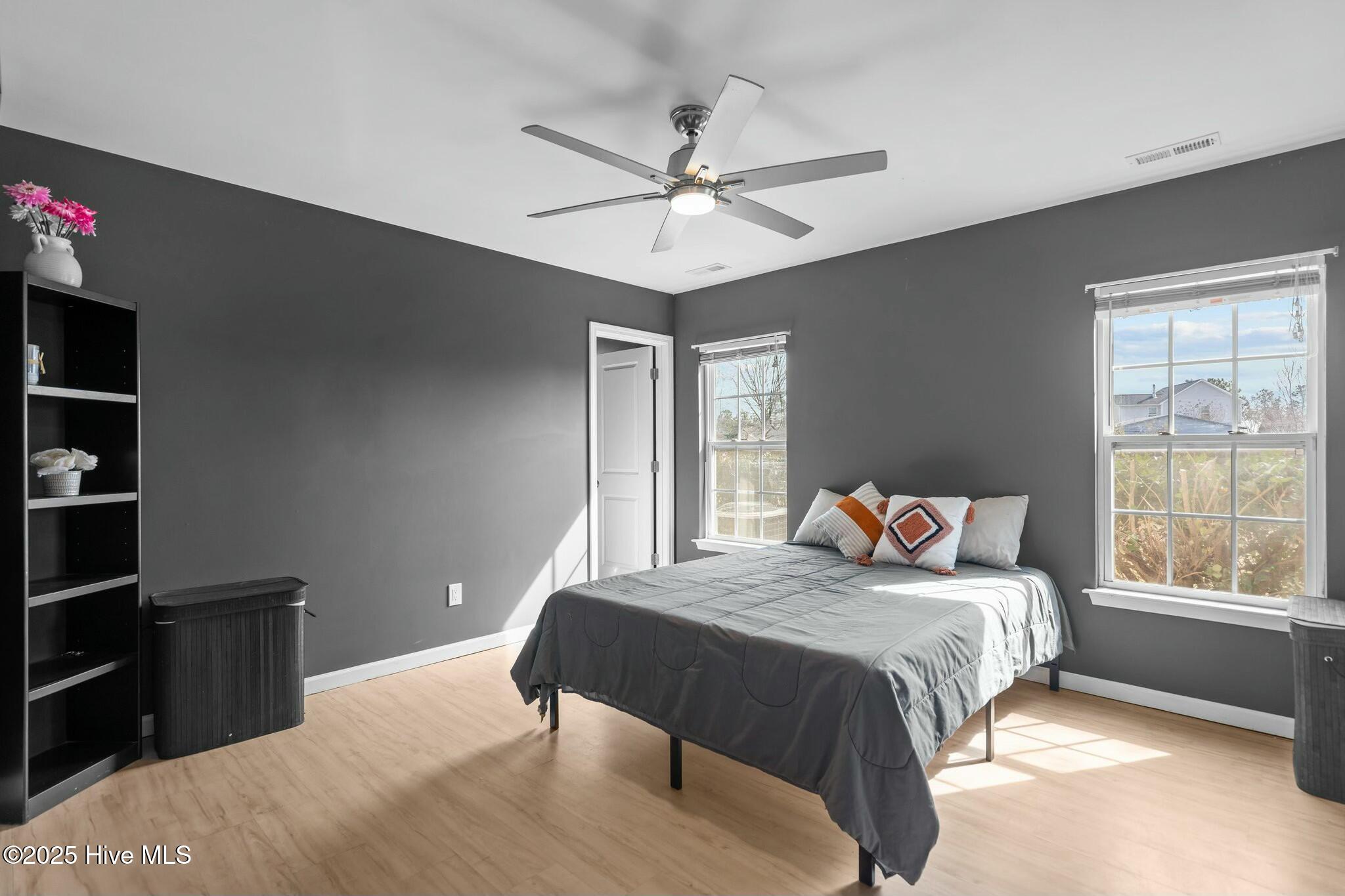 8614 Heirloom Drive NE