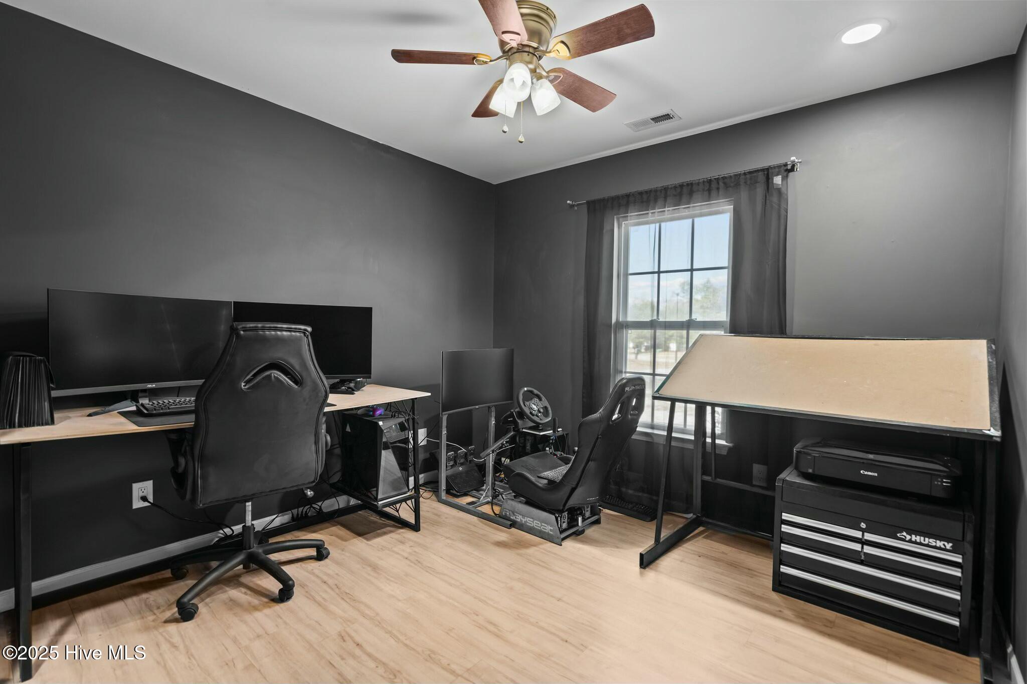 8614 Heirloom Drive NE