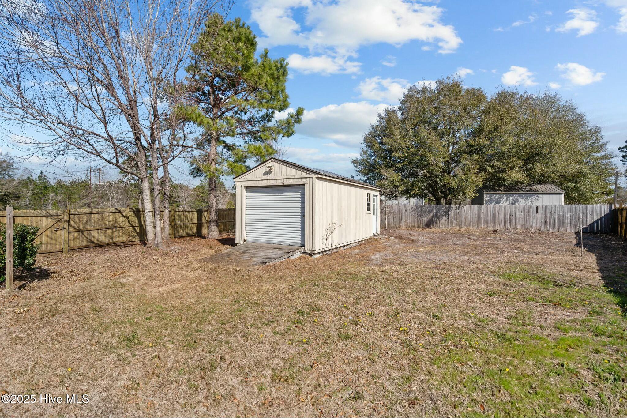 8614 Heirloom Drive NE