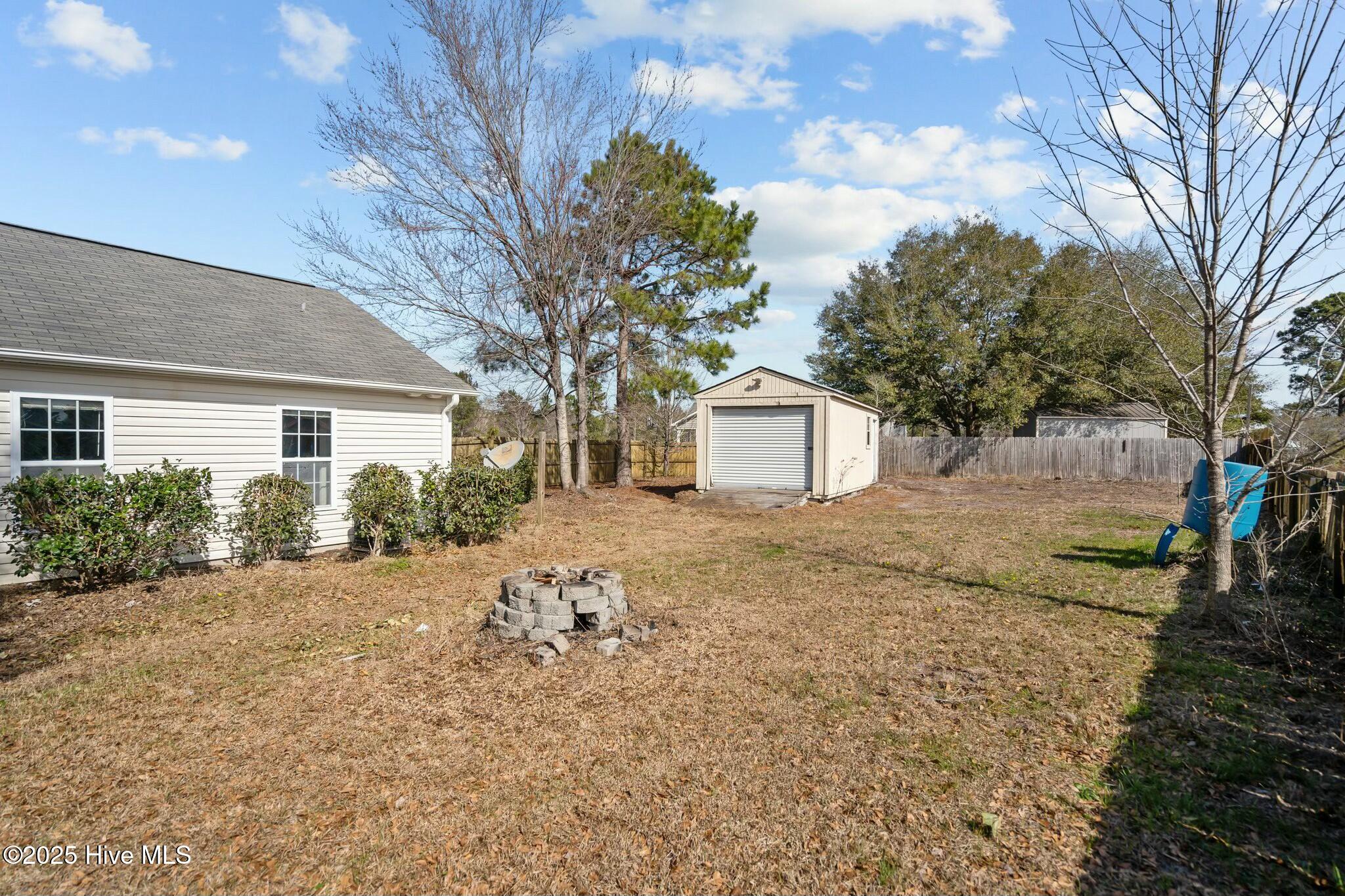 8614 Heirloom Drive NE