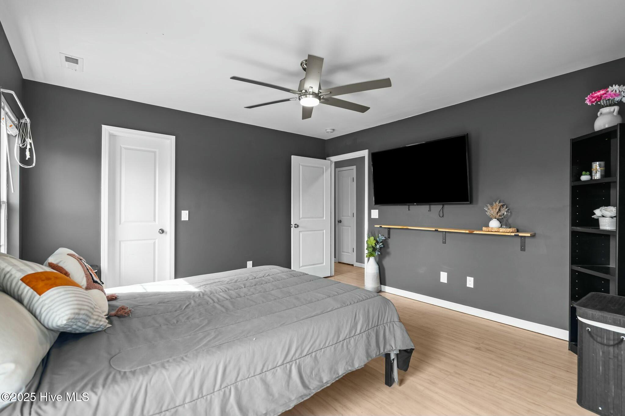 8614 Heirloom Drive NE