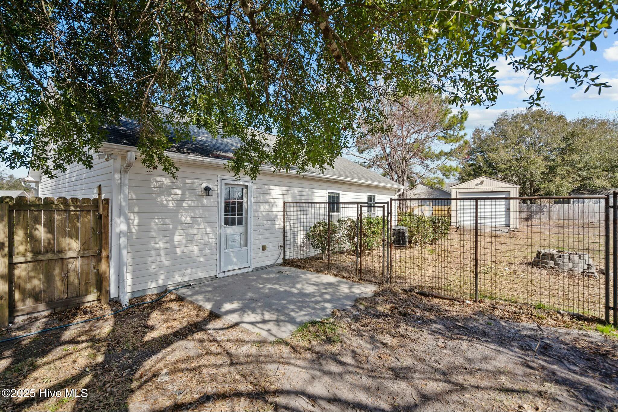 8614 Heirloom Drive NE