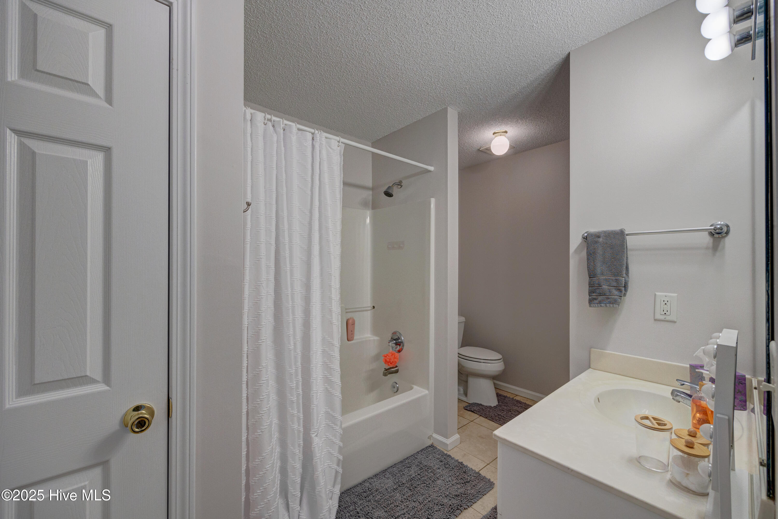 4120 Breezewood Drive Apt 203