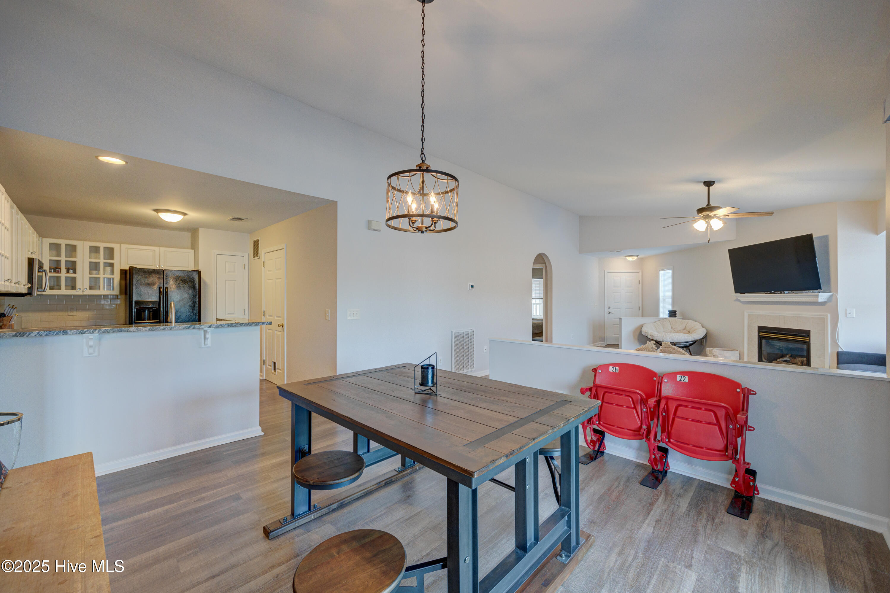 4120 Breezewood Drive Apt 203