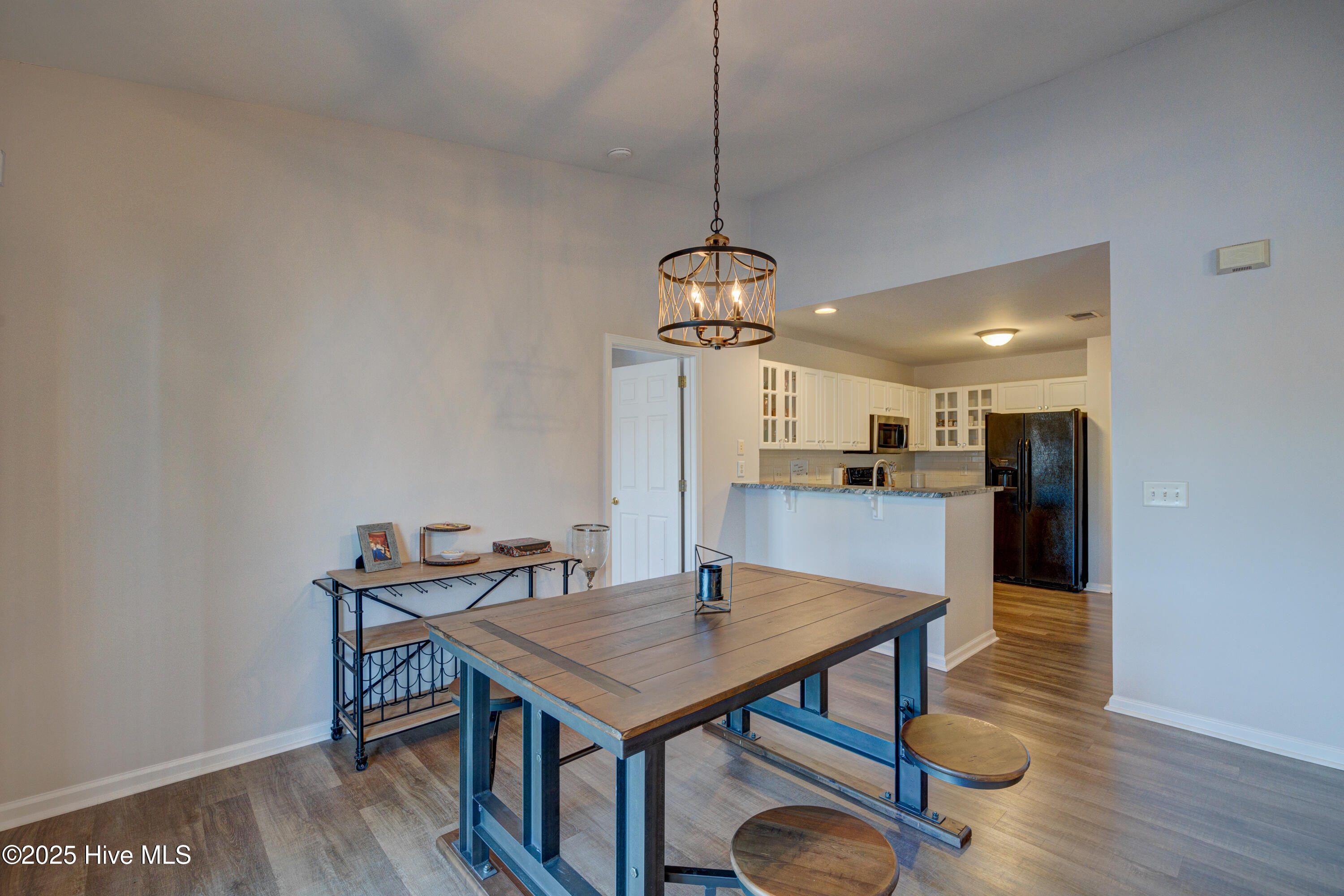 4120 Breezewood Drive Apt 203