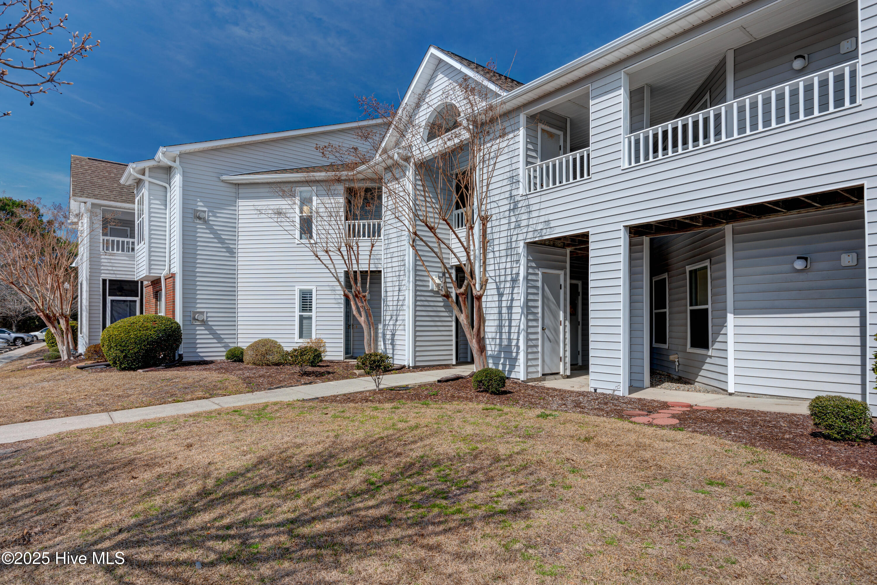 4120 Breezewood Drive Apt 203