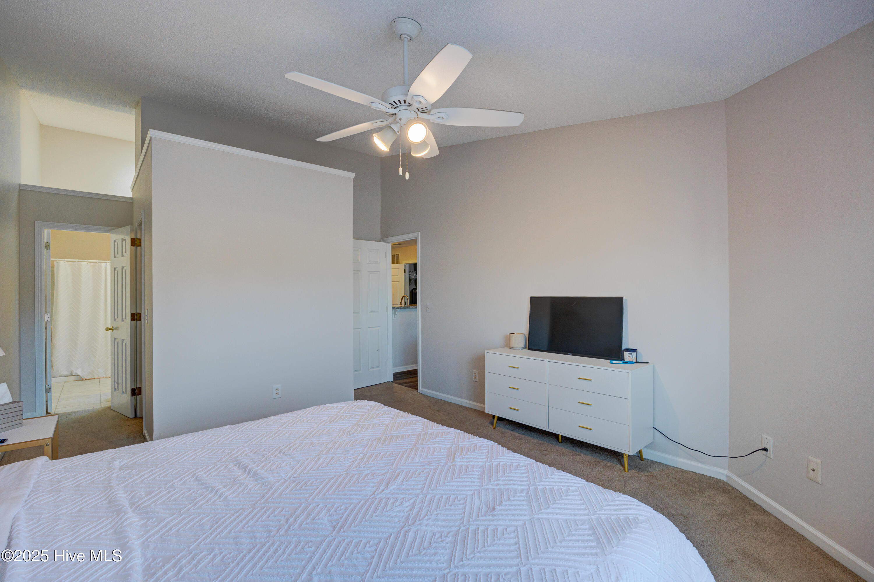 4120 Breezewood Drive Apt 203