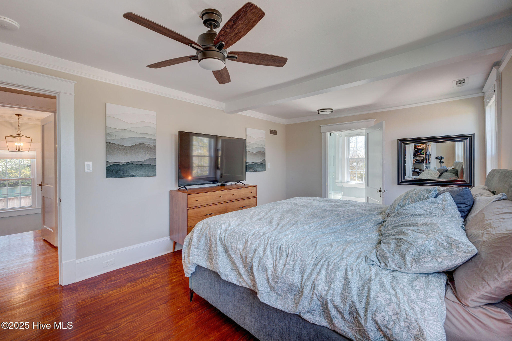 128 Northern Boulevard