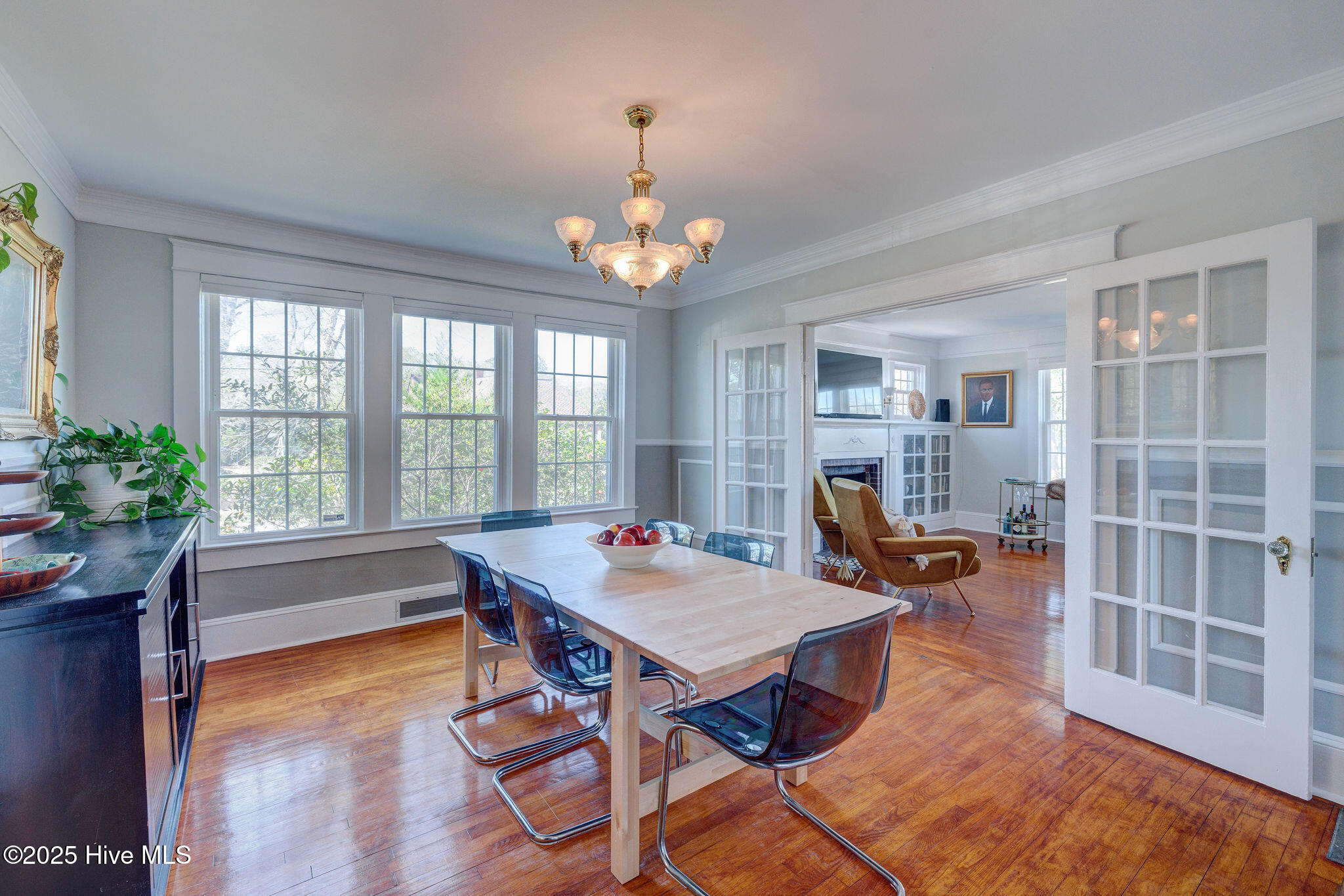 128 Northern Boulevard