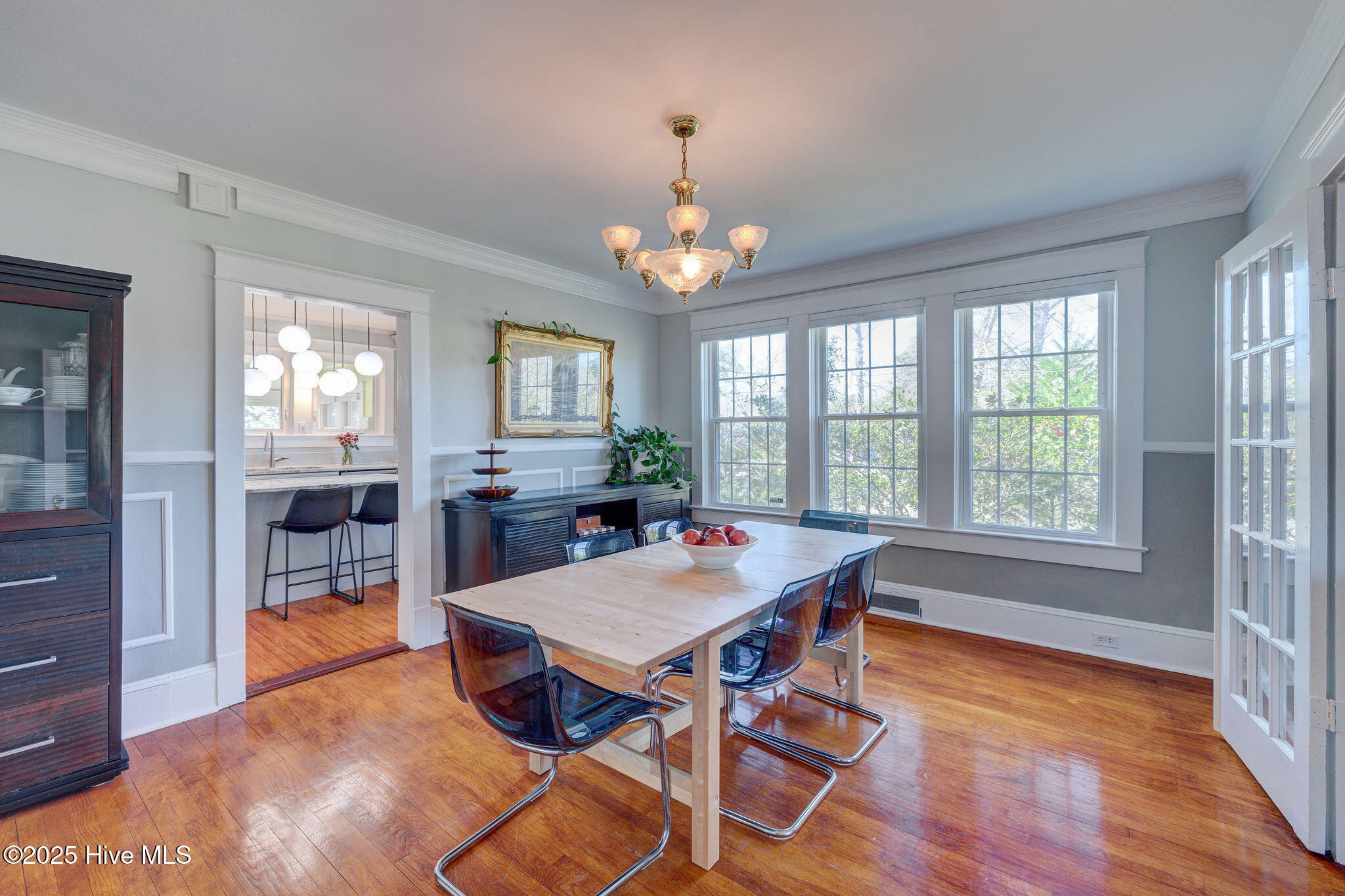 128 Northern Boulevard