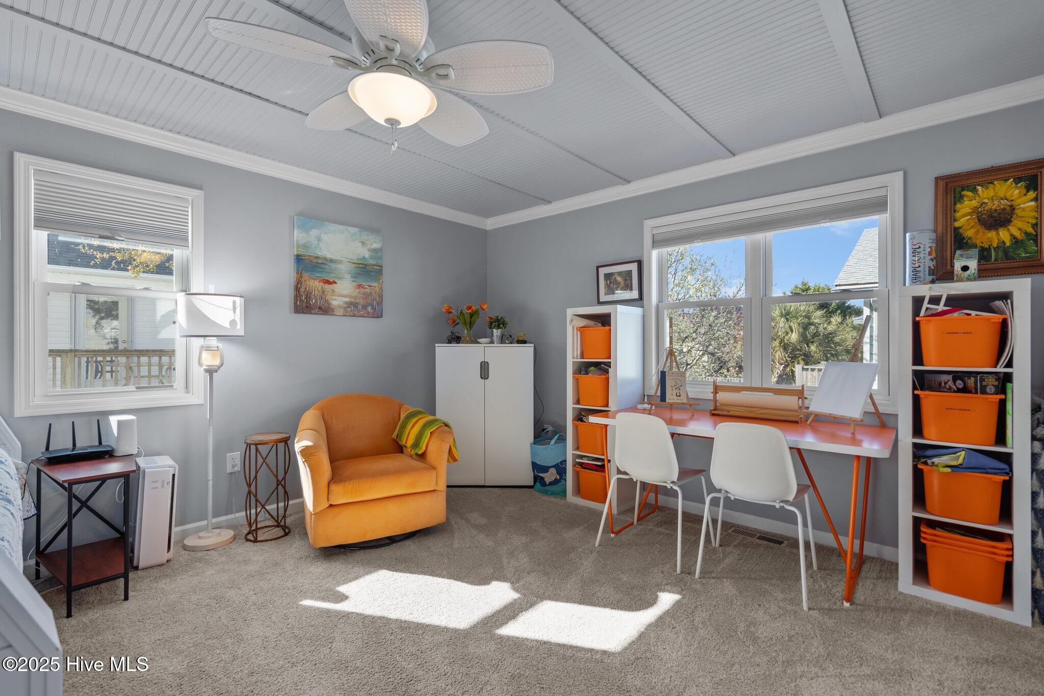 927 Coast Walk Lane