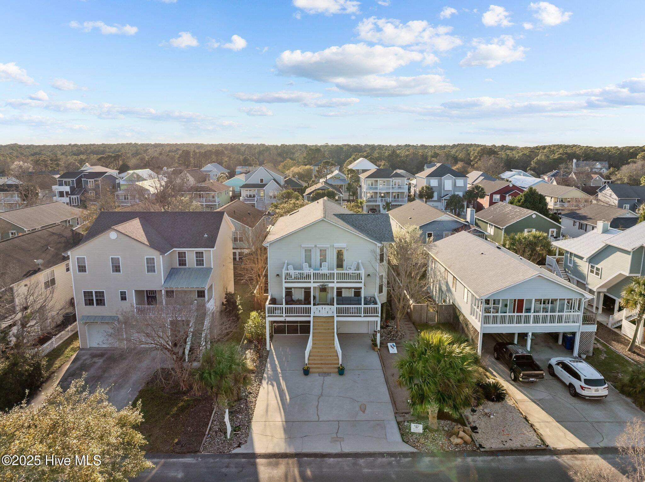 927 Coast Walk Lane