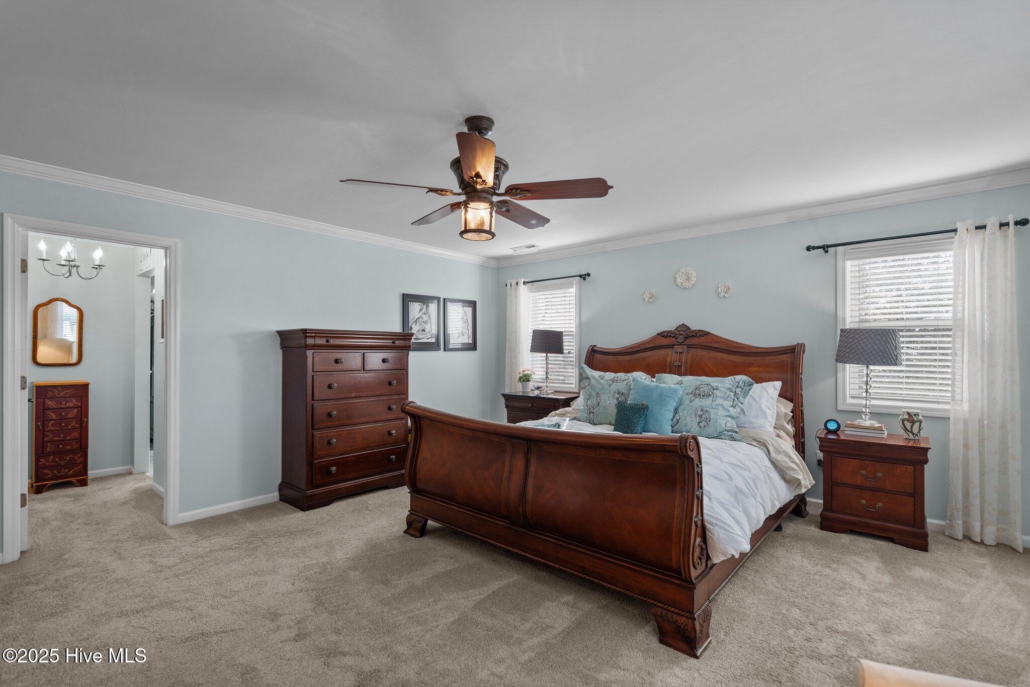927 Coast Walk Lane