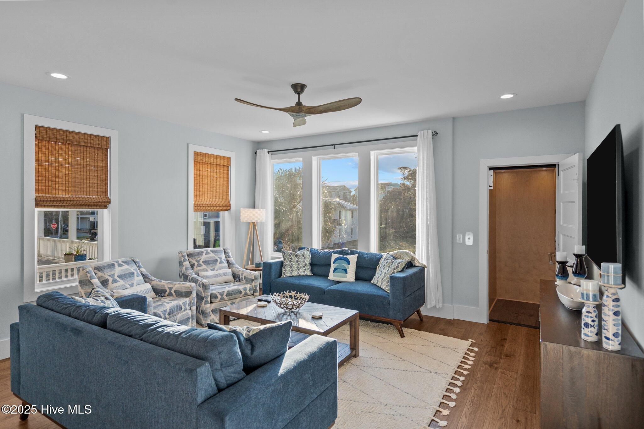 1213 Snapper Lane, Unit 2
