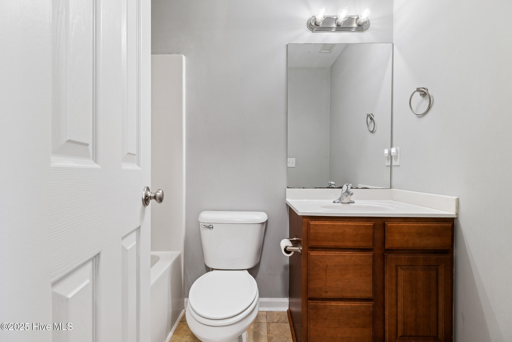 115 Lincoln Place Circle