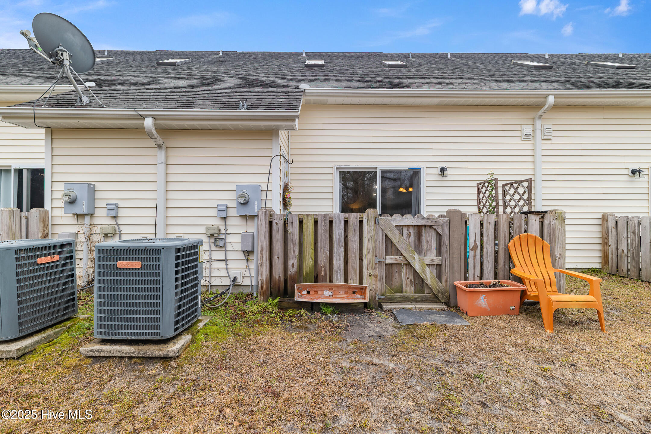 115 Lincoln Place Circle