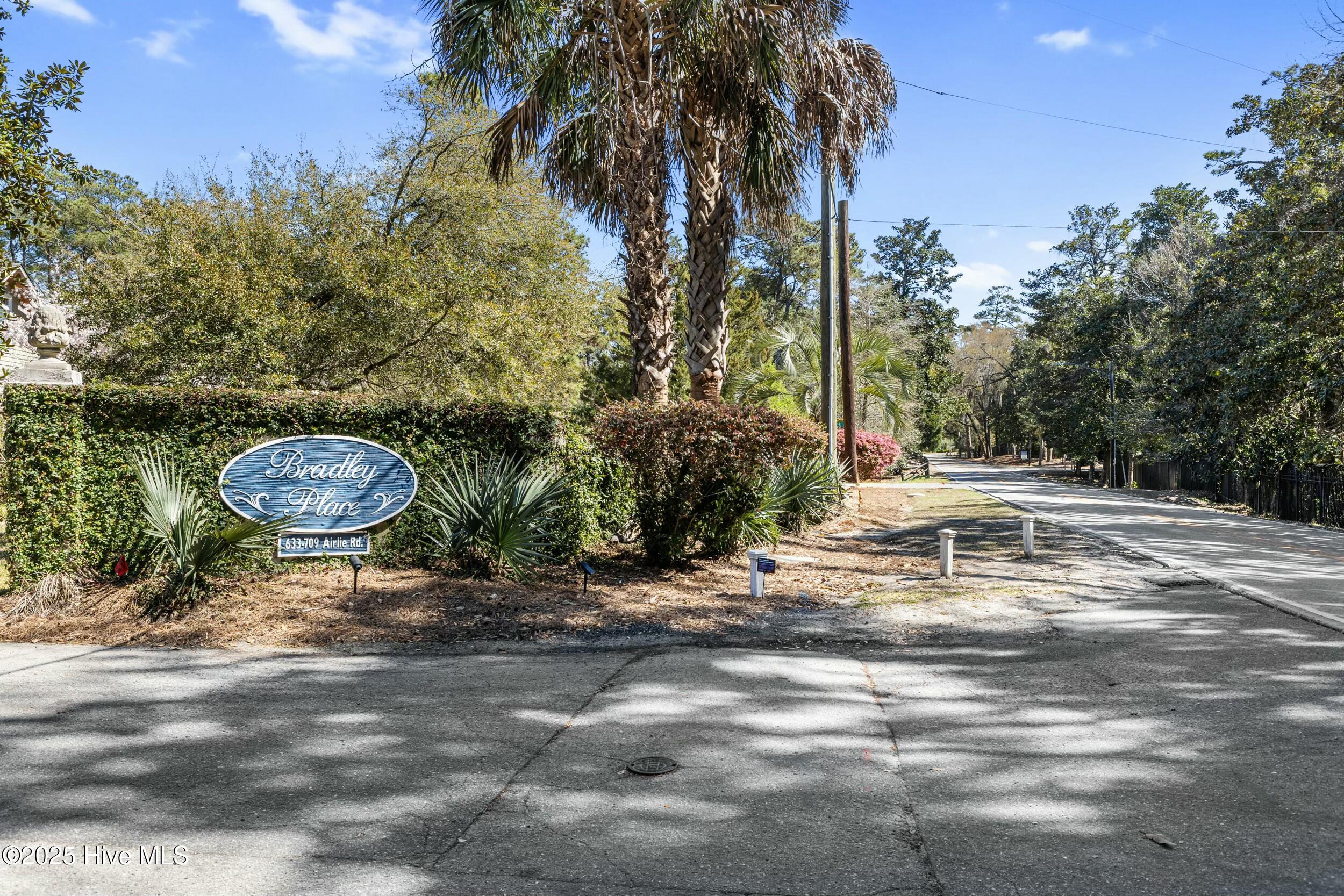 635 Airlie Road