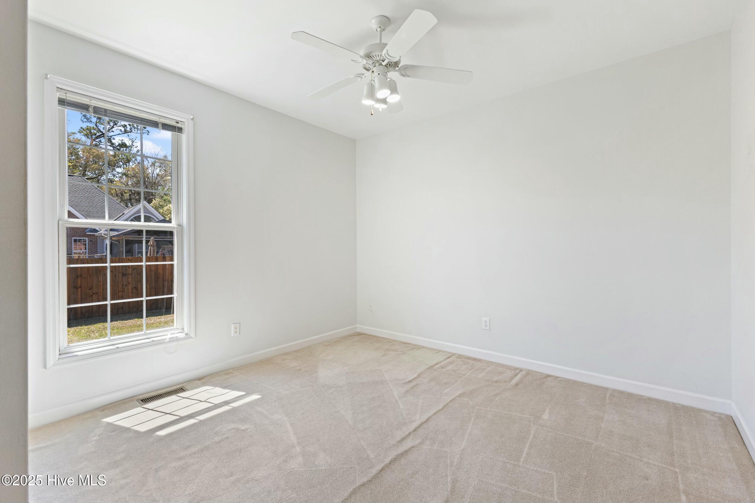635 Airlie Road