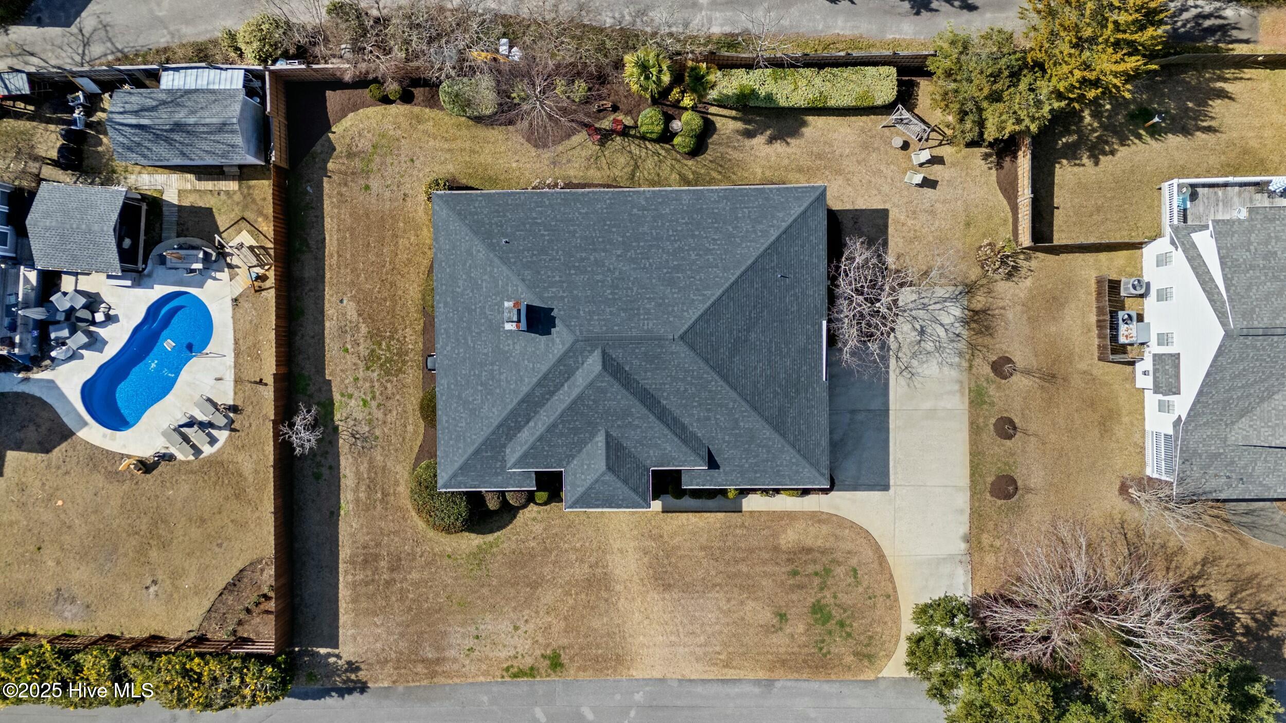 635 Airlie Road